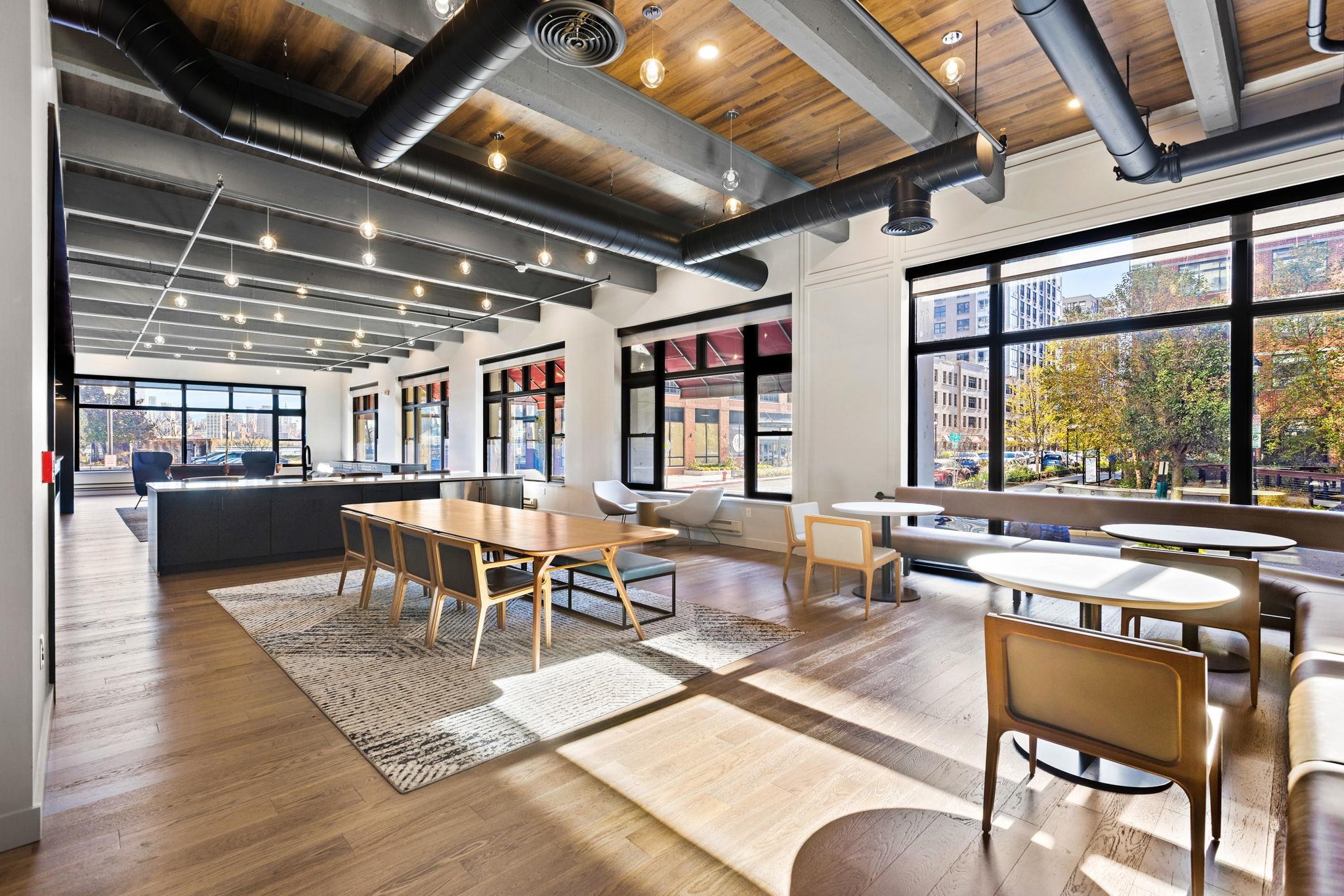 1500 HUDSON ST Unit: 11FG