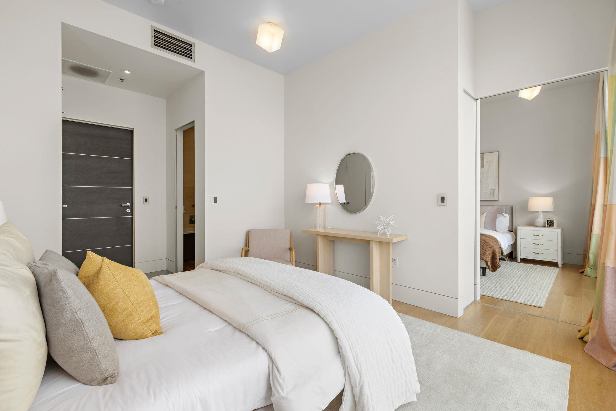 1500 HUDSON ST Unit: 11FG