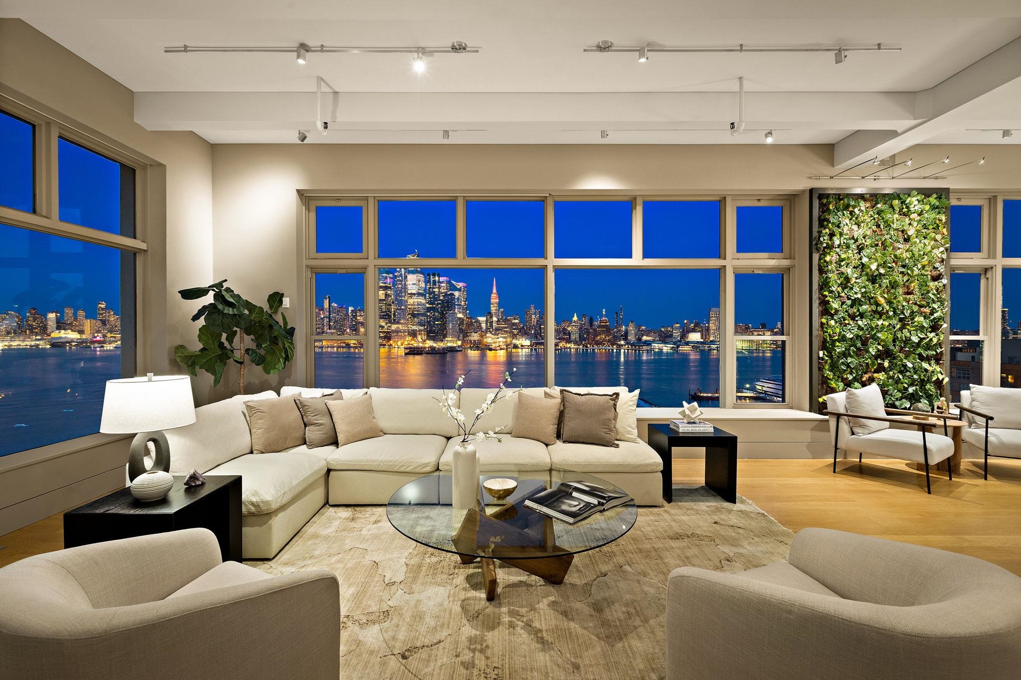 1500 HUDSON ST Unit: 11FG