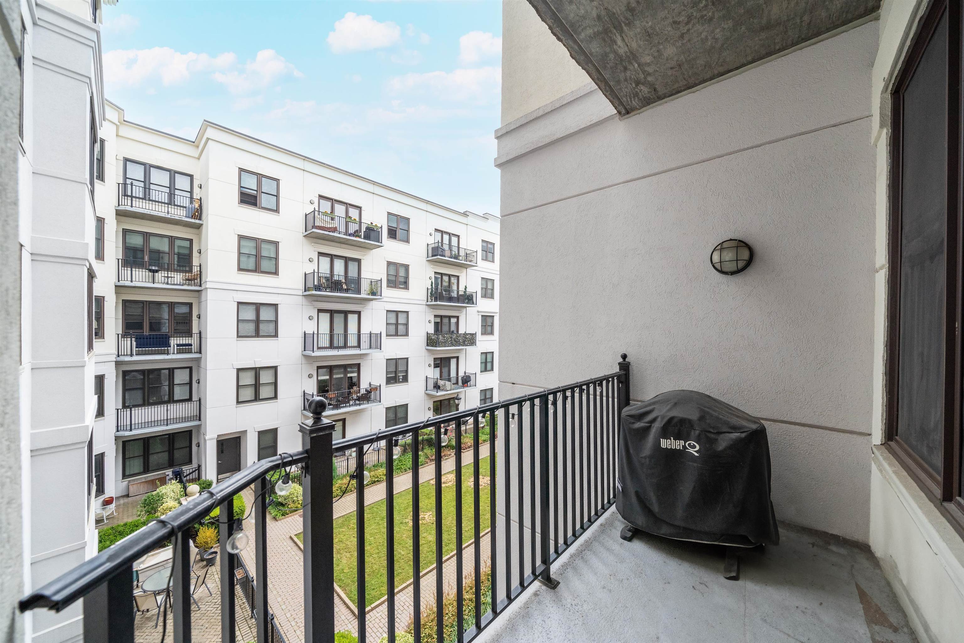 1201 ADAMS ST Unit: 413