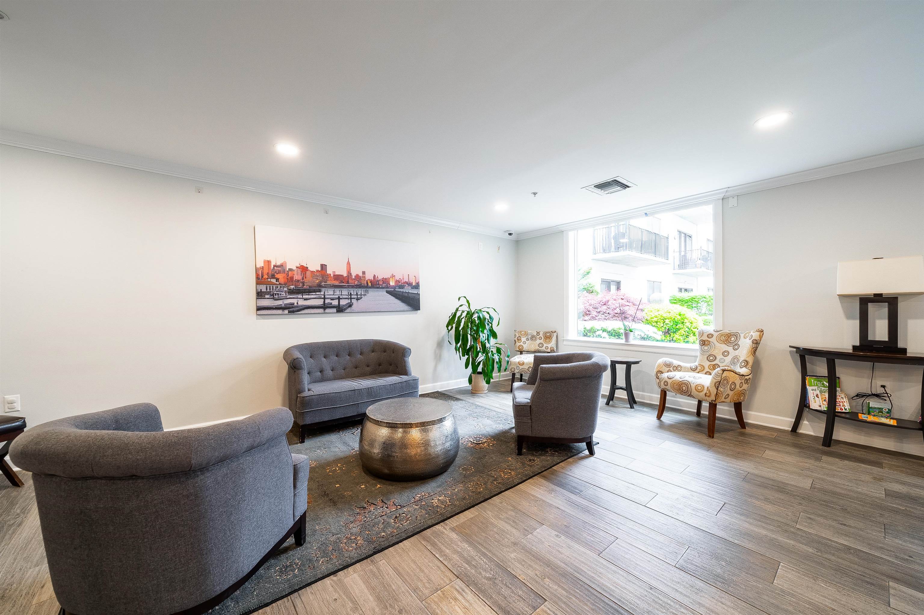 1201 ADAMS ST Unit: 413