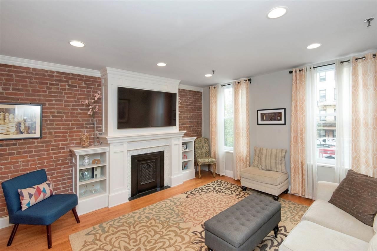 1222 WASHINGTON ST Unit: 2N