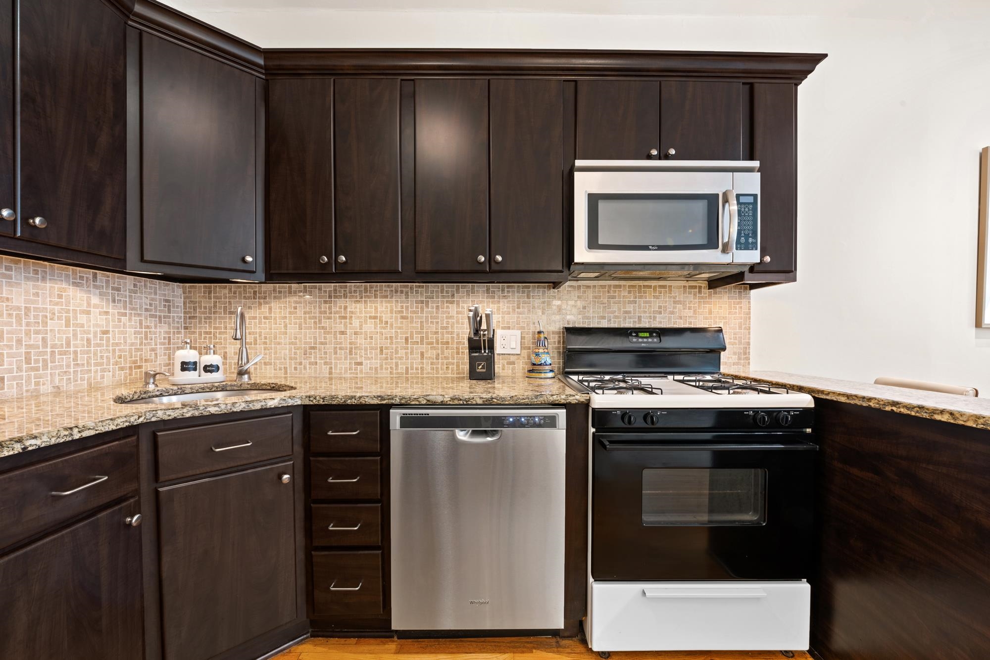 74 GARDEN ST Unit: 4N