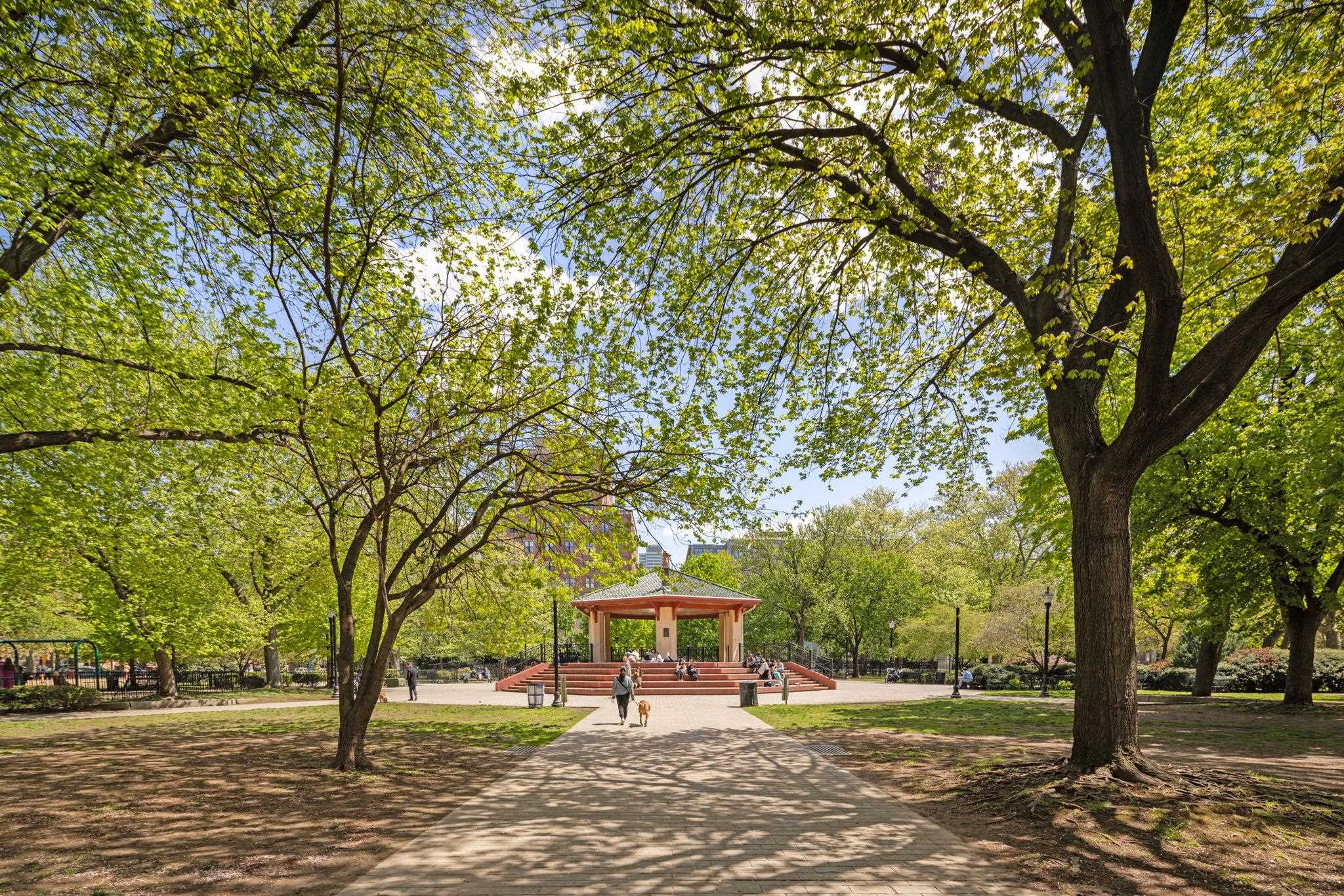 25 MCWILLIAMS PL Unit: 307