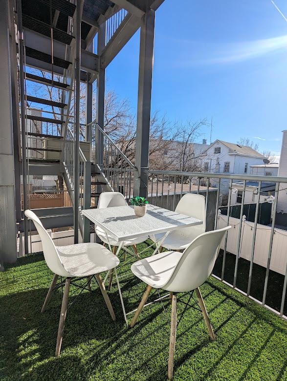 33 WAVERLY ST Unit: 2