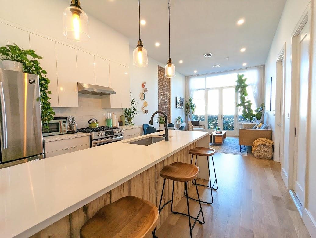 33 WAVERLY ST Unit: 2