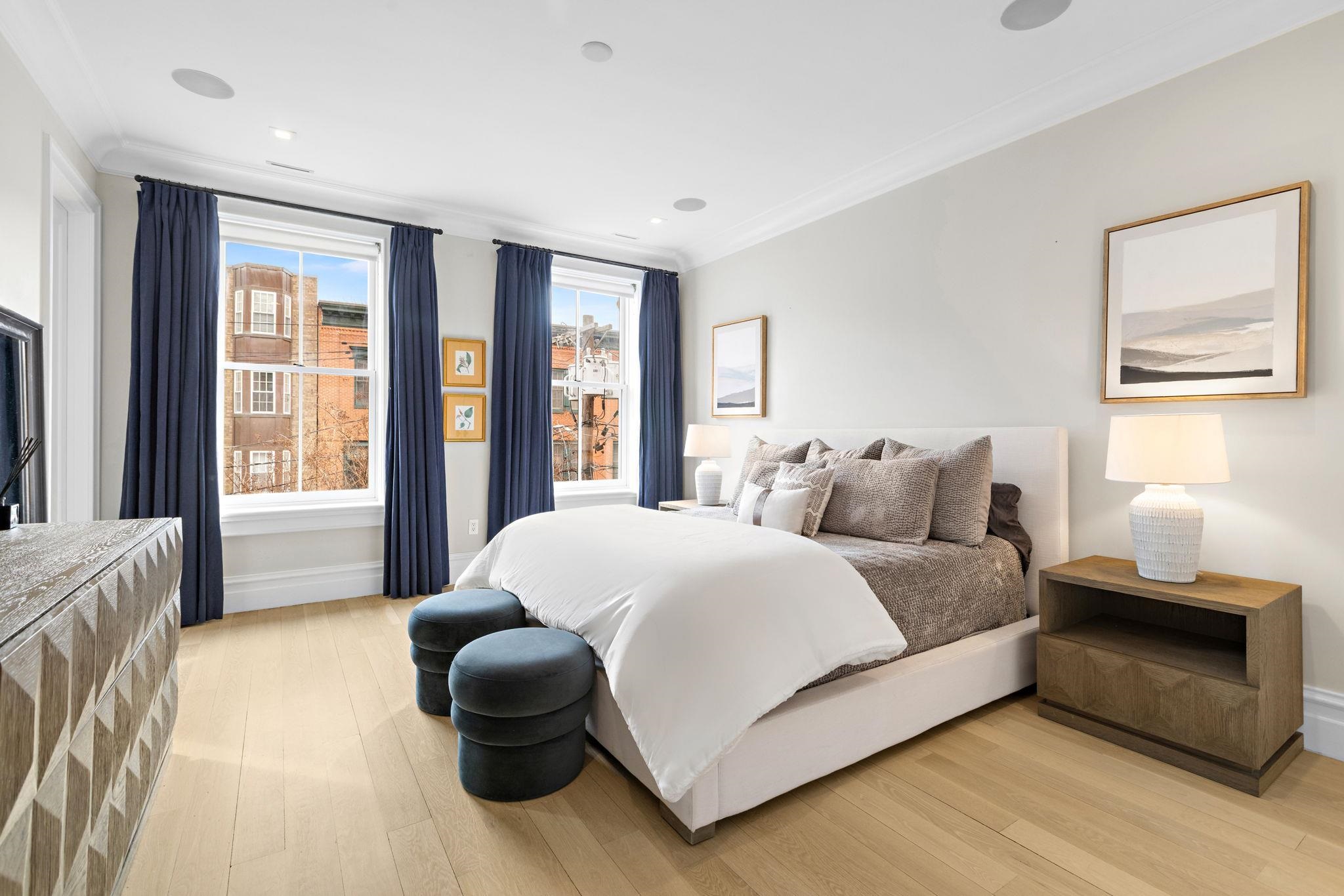 110 PARK AVE Unit: 1