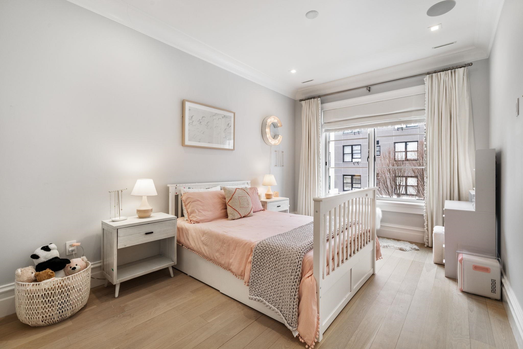 110 PARK AVE Unit: 1