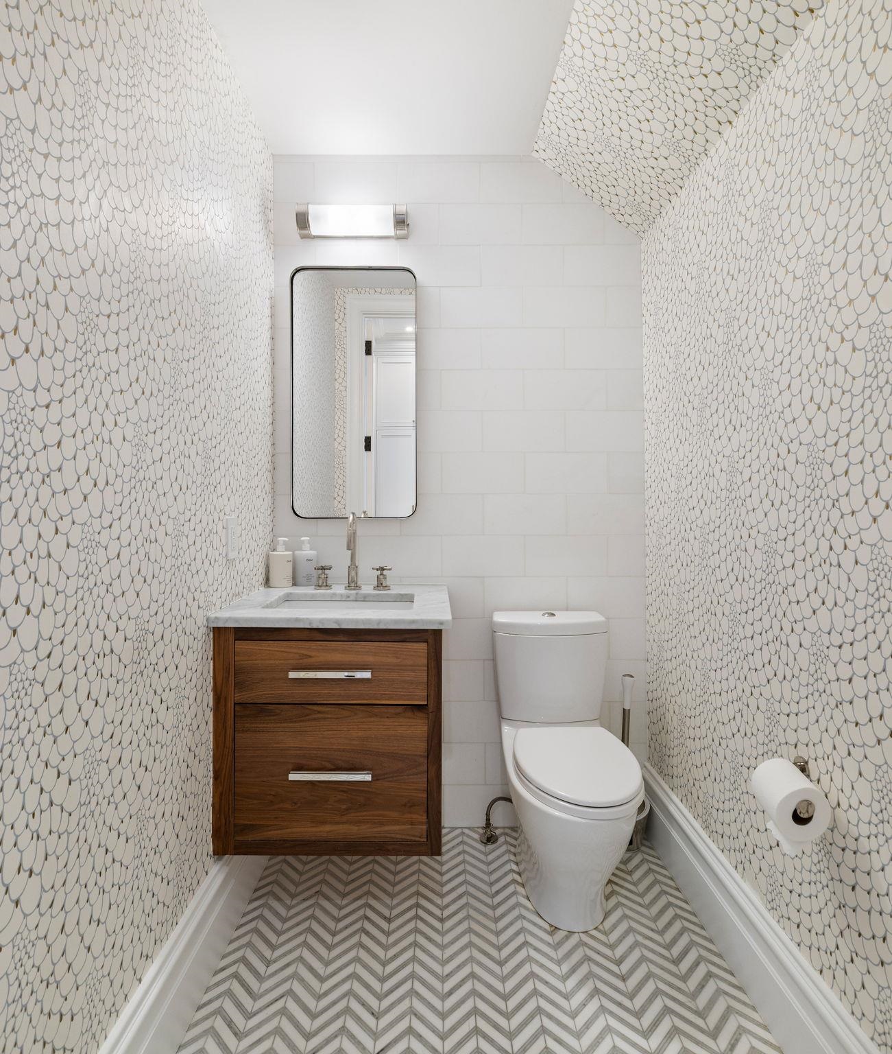 110 PARK AVE Unit: 1