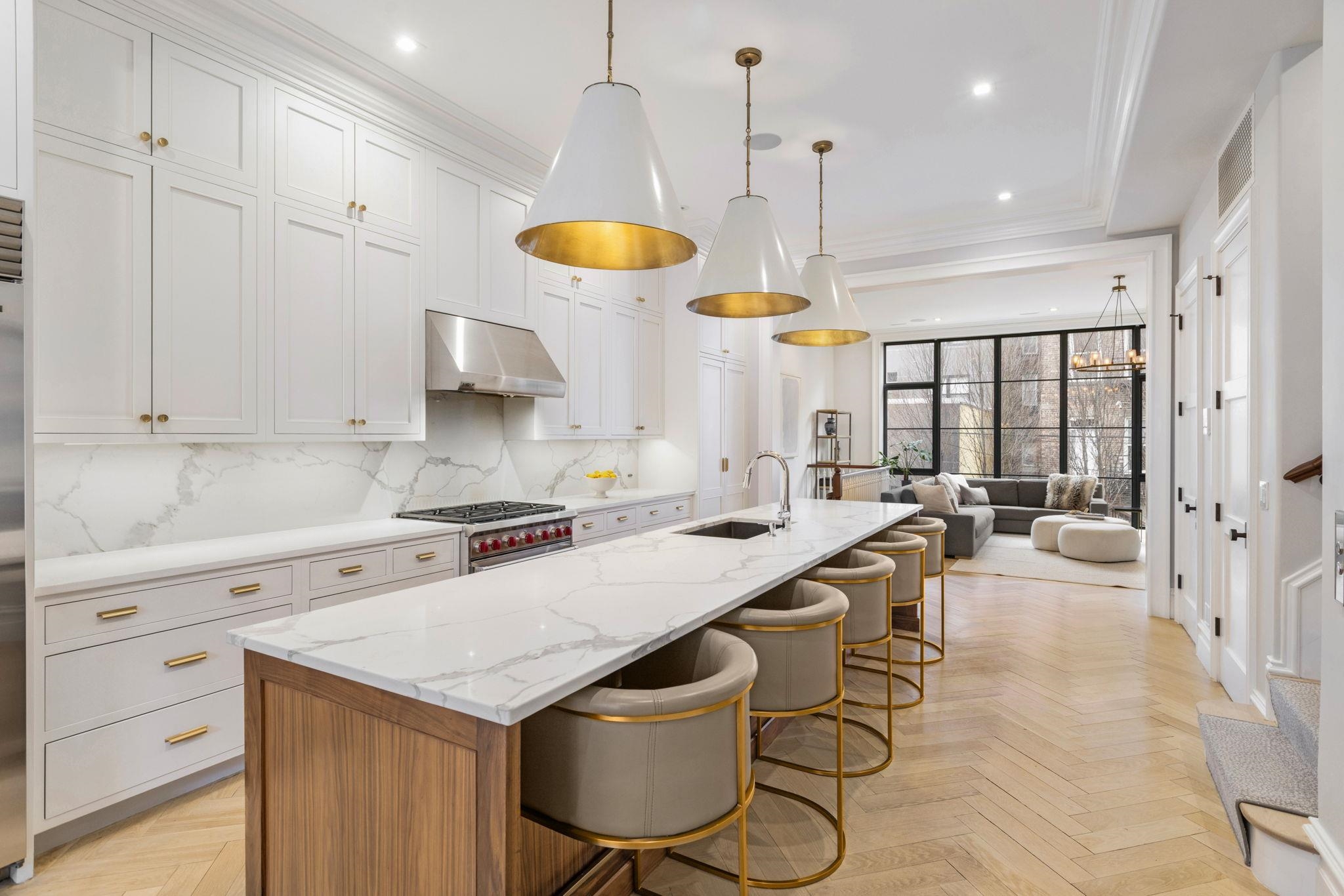 110 PARK AVE Unit: 1