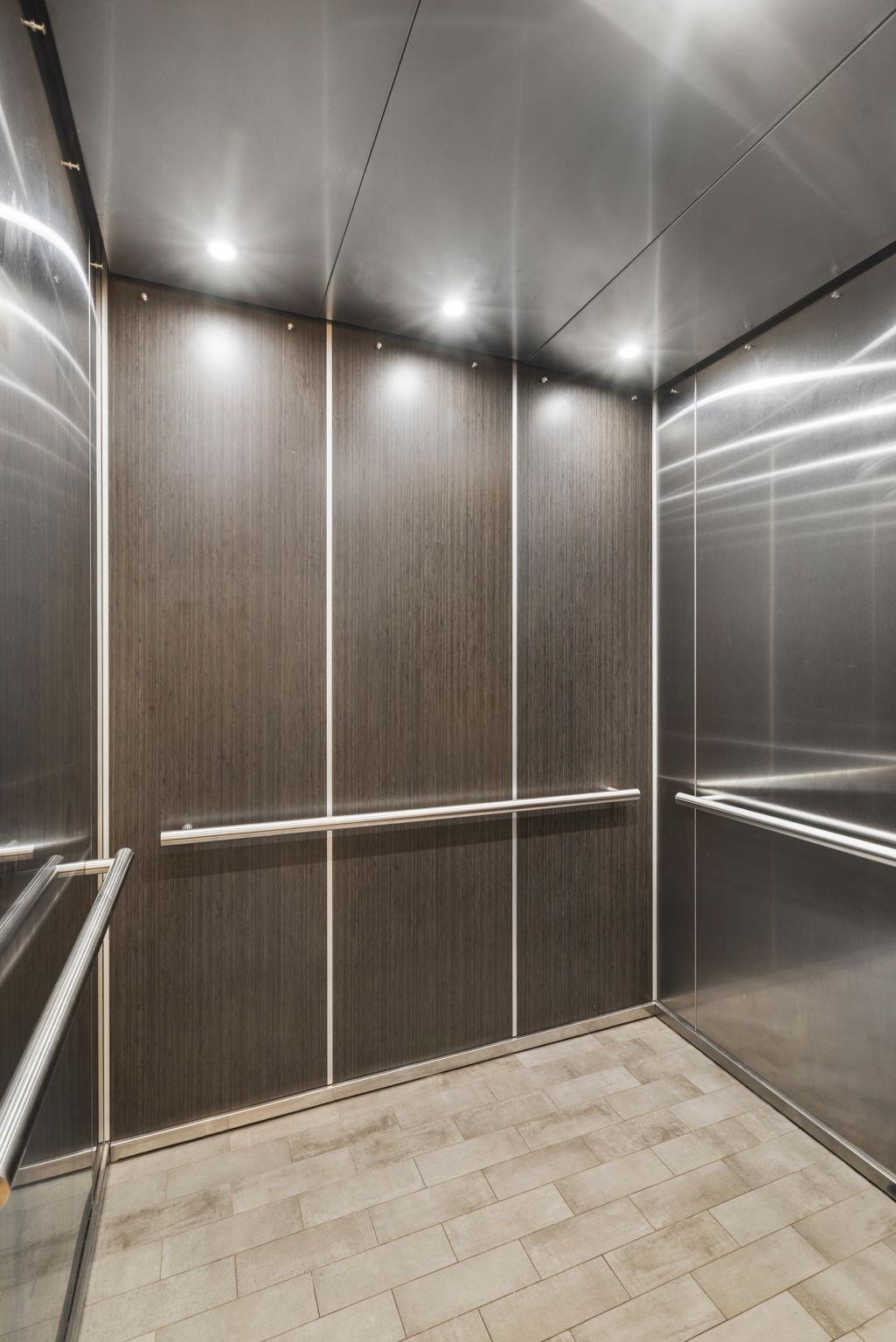 110 PARK AVE Unit: 1