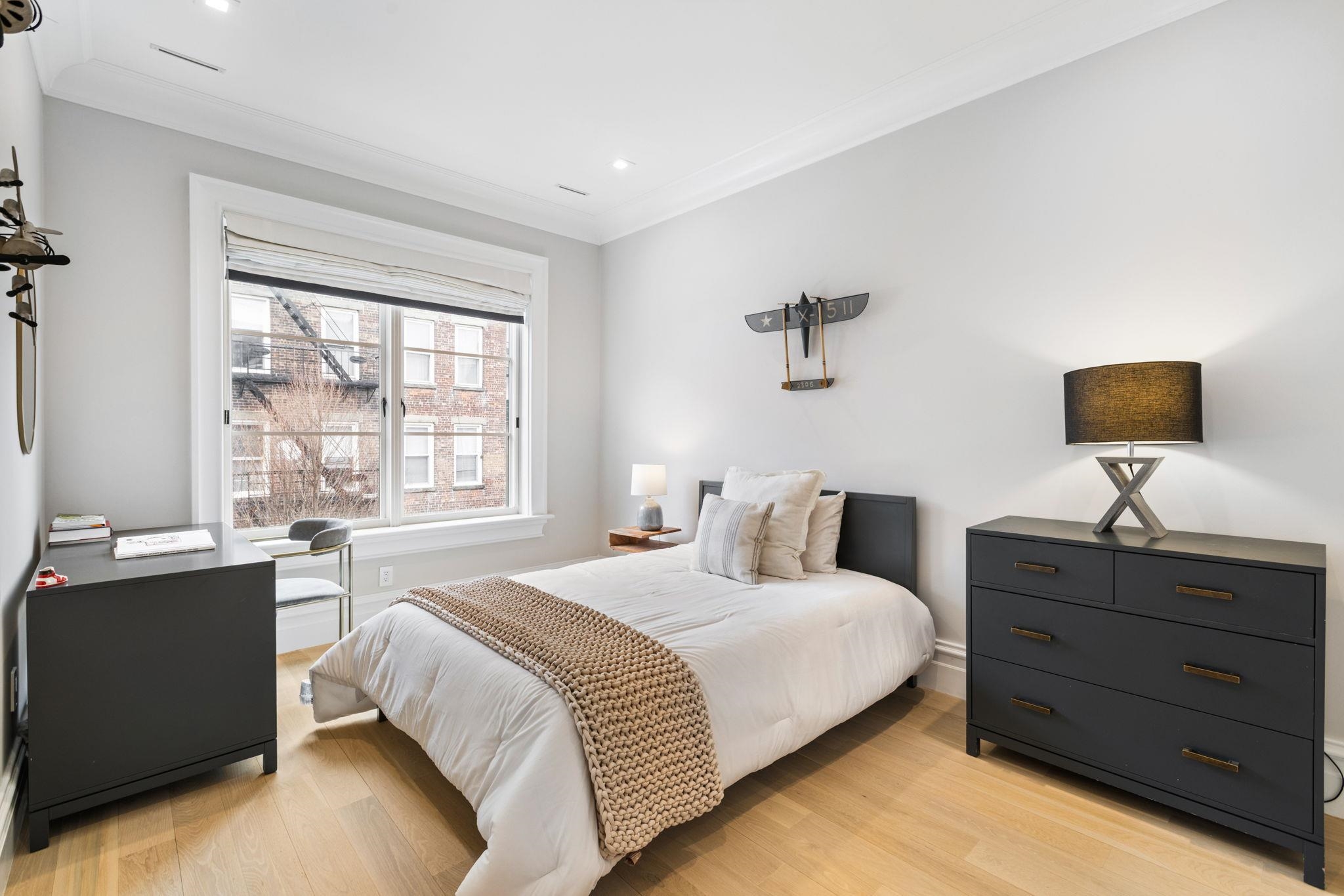 110 PARK AVE Unit: 1