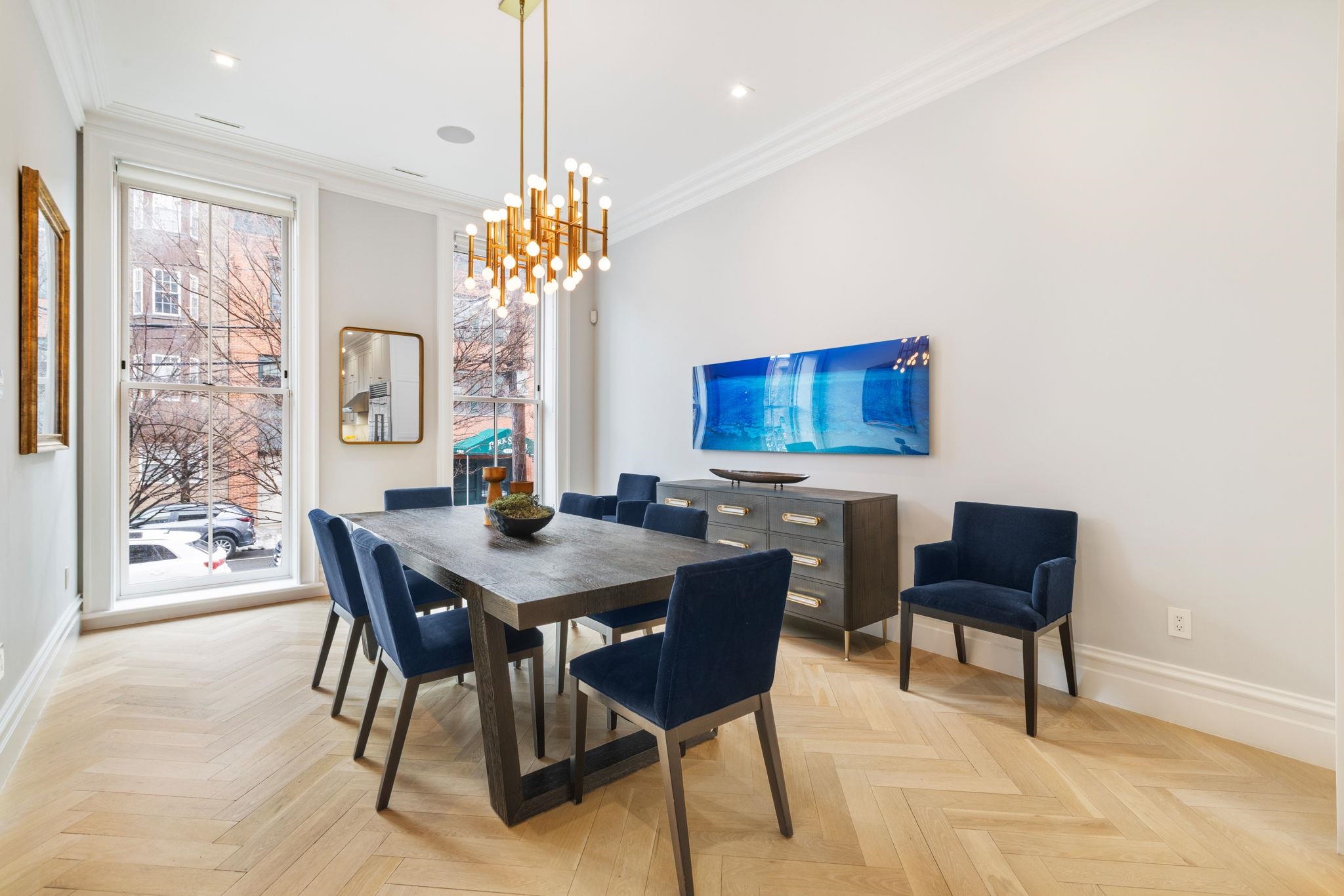 110 PARK AVE Unit: 1