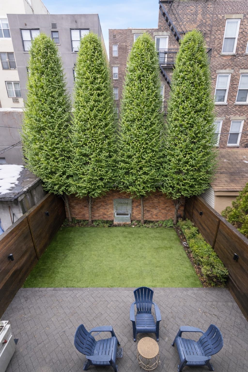 110 PARK AVE Unit: 1