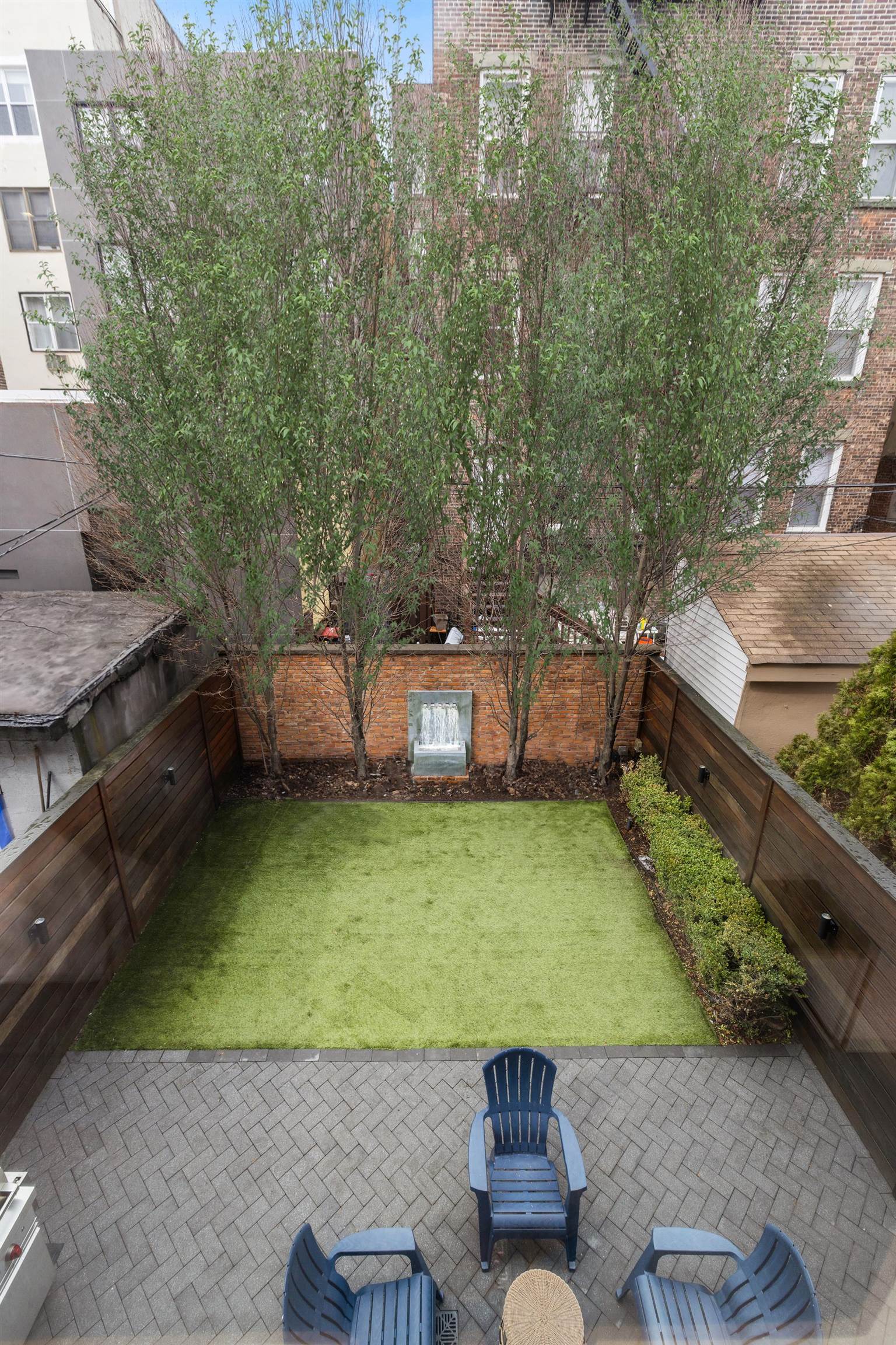 110 PARK AVE Unit: 1