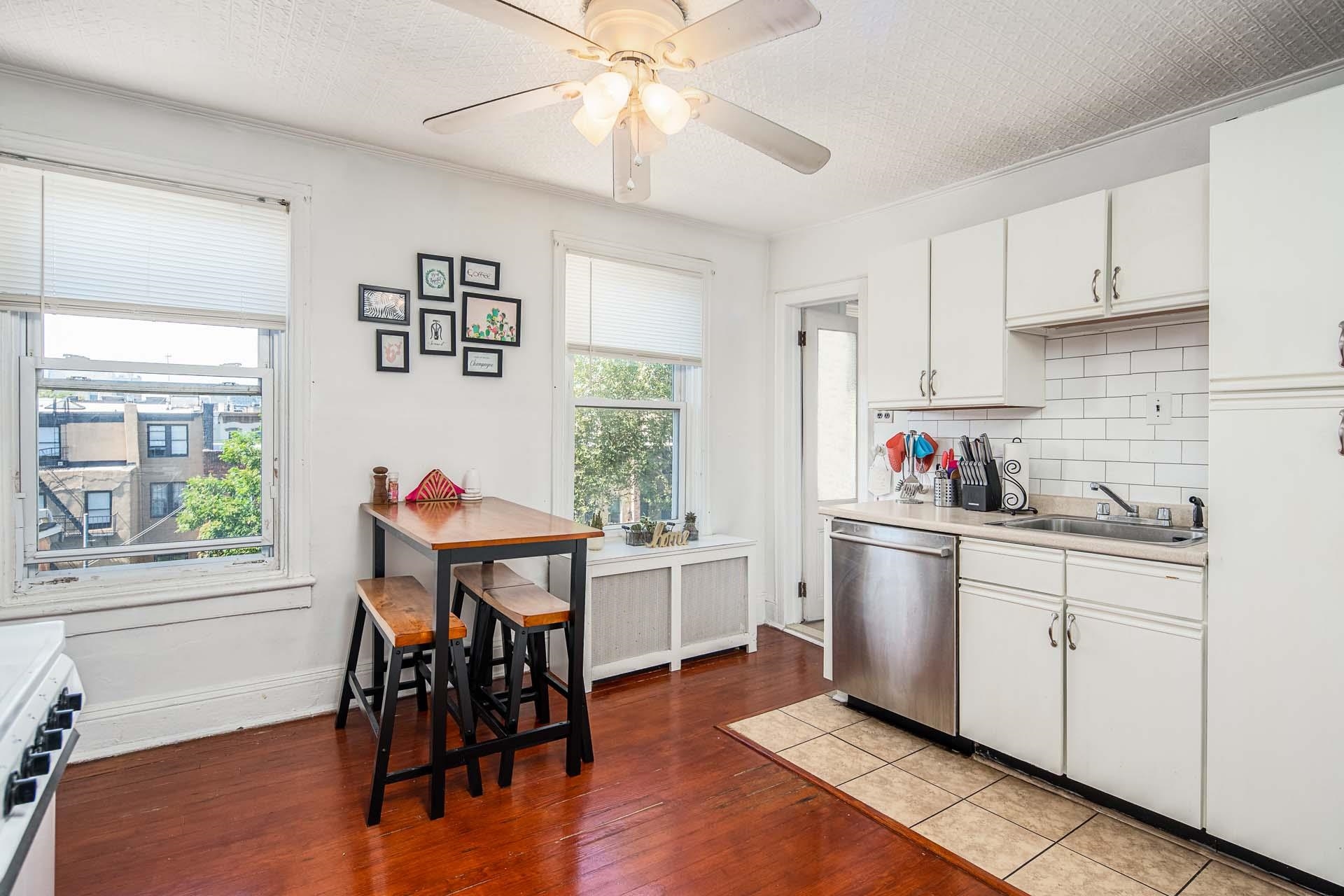 710 BLOOMFIELD ST Unit: 3