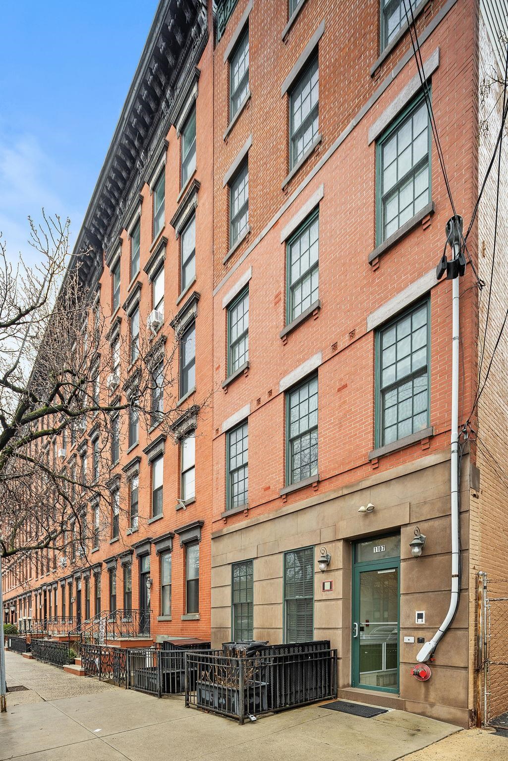1107 WILLOW AVE Unit: 3