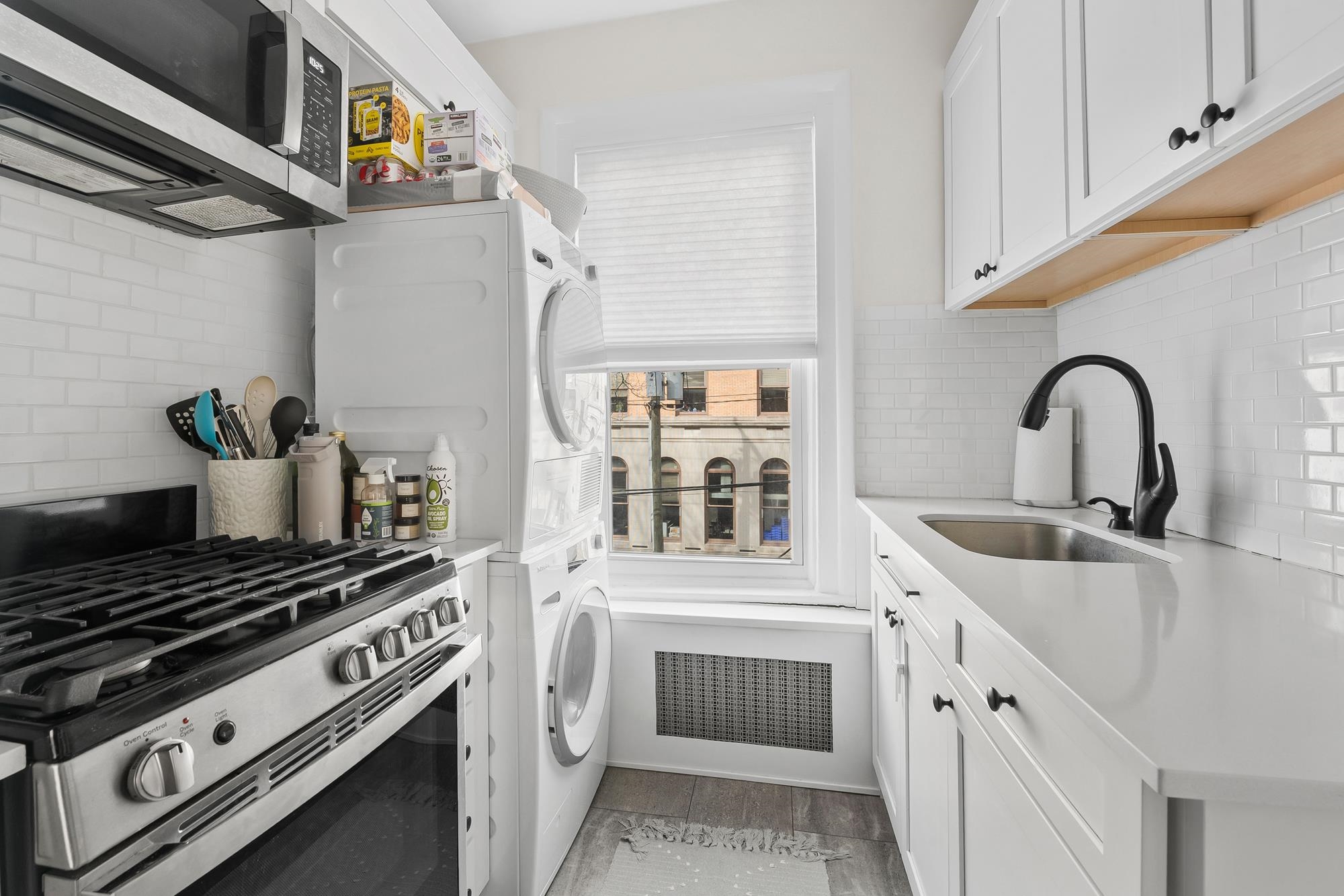 507 PARK AVE Unit: 3