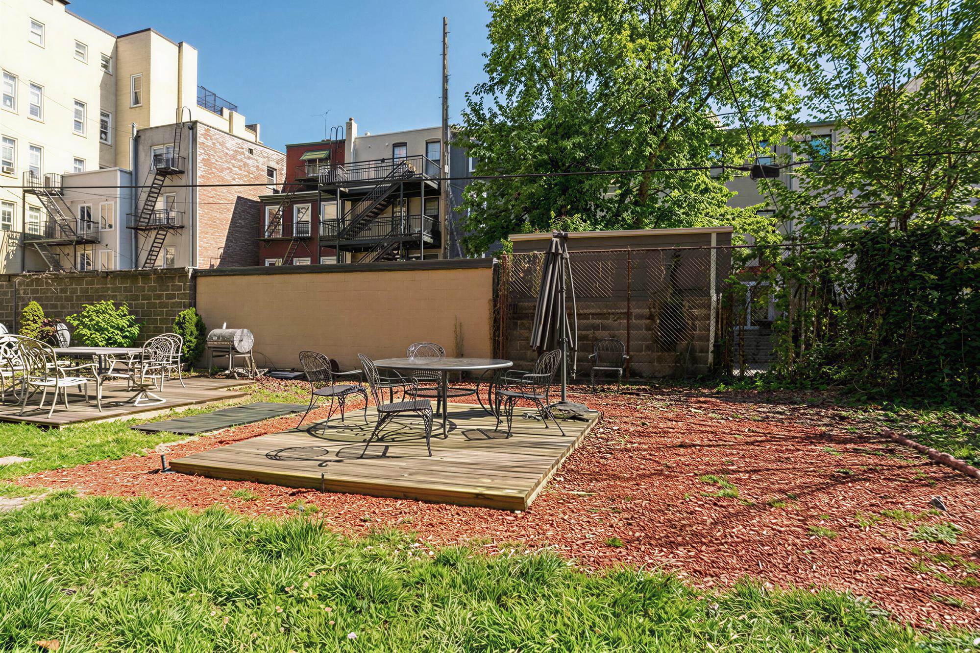 813 PARK AVE Unit: 2