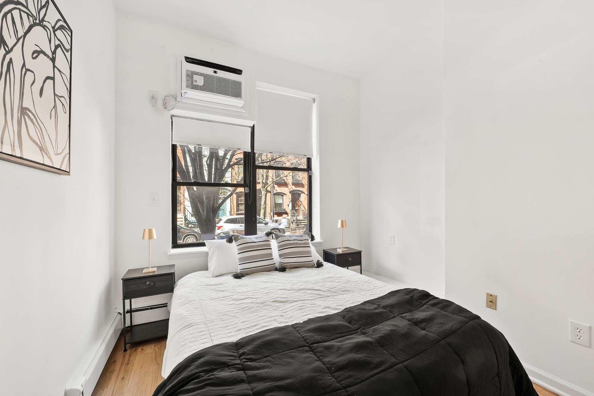 813 PARK AVE Unit: 2