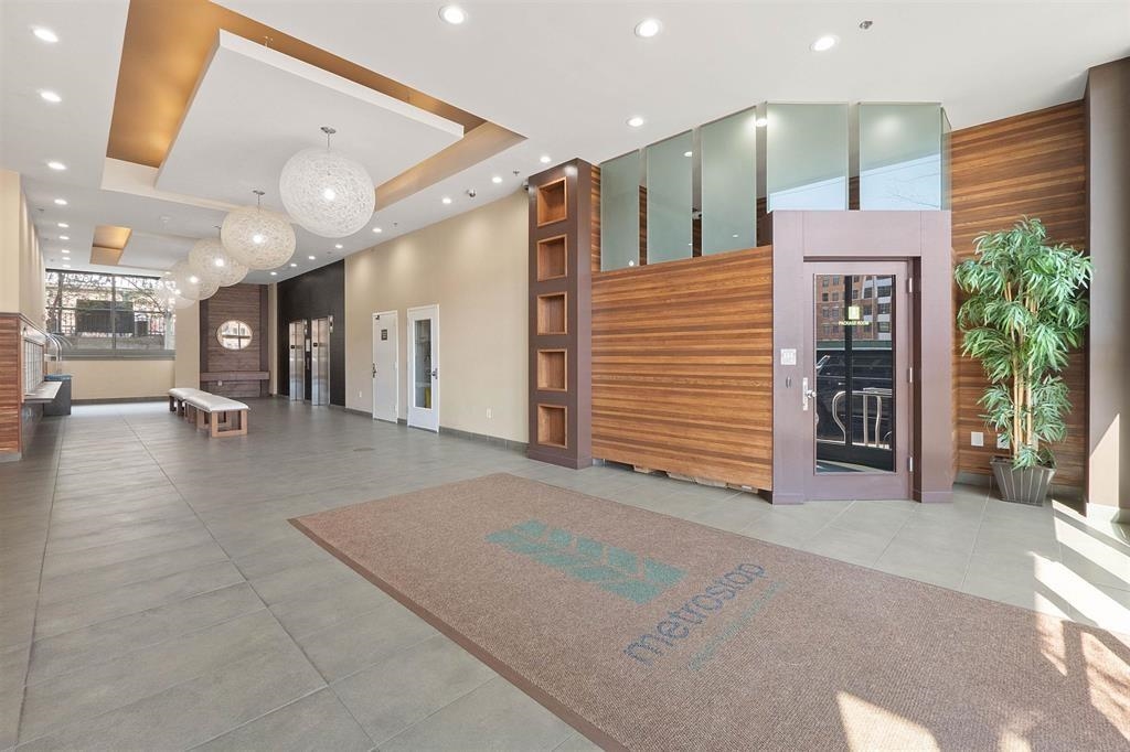 800 JACKSON ST Unit: 405