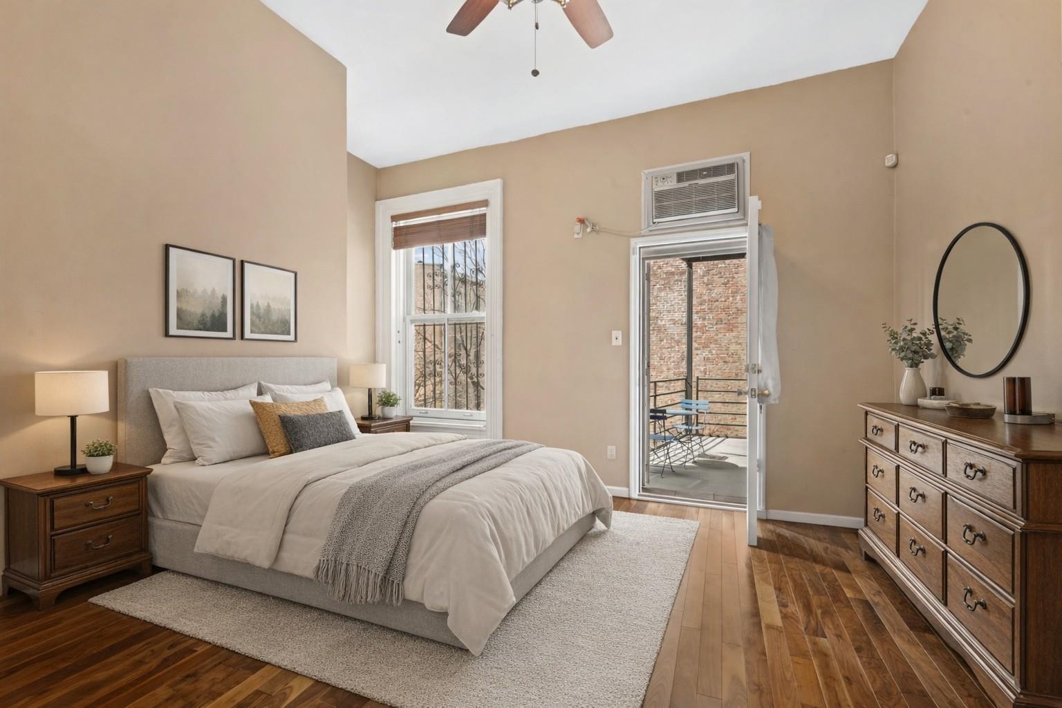 209 WASHINGTON ST Unit: 3