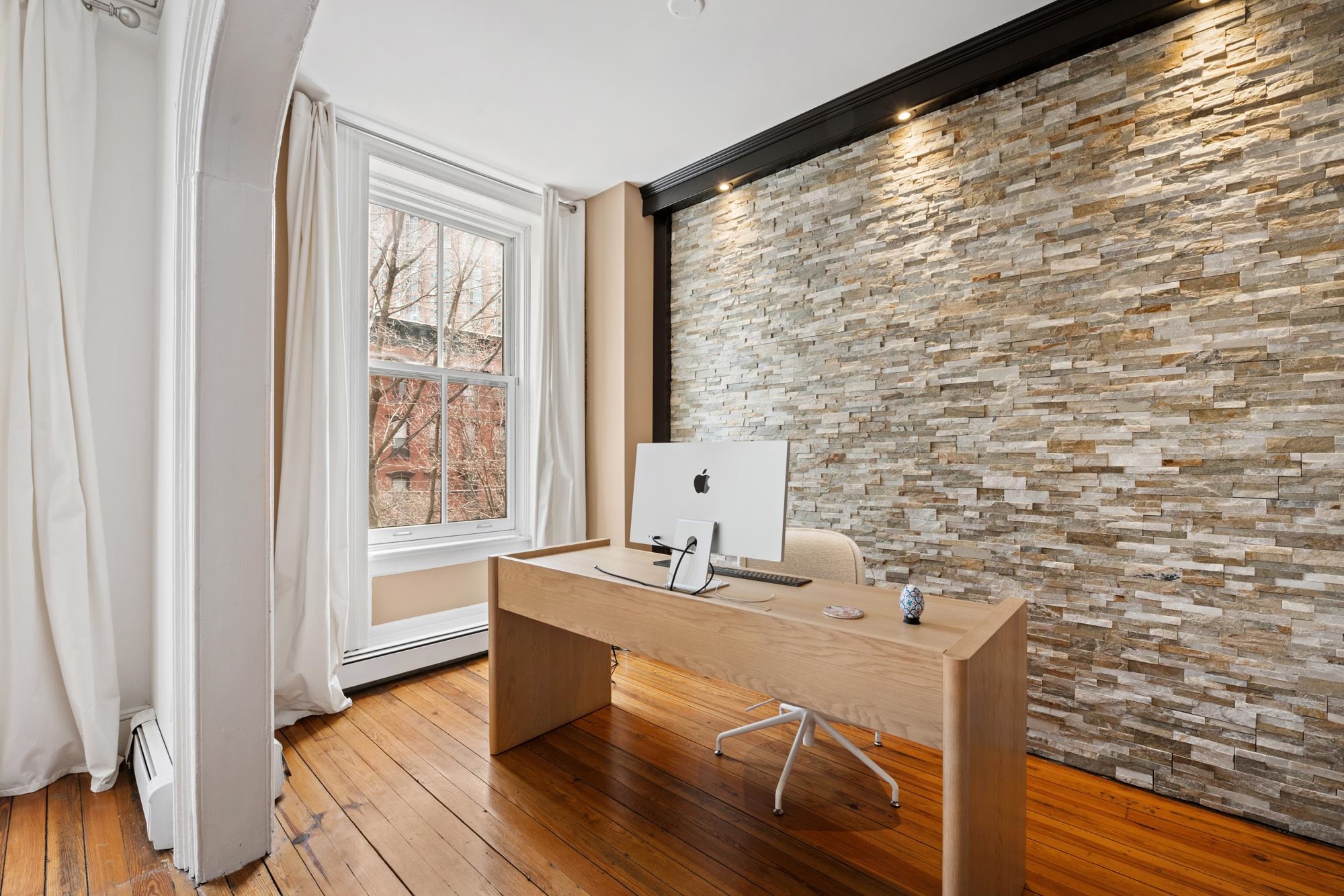 209 WASHINGTON ST Unit: 3