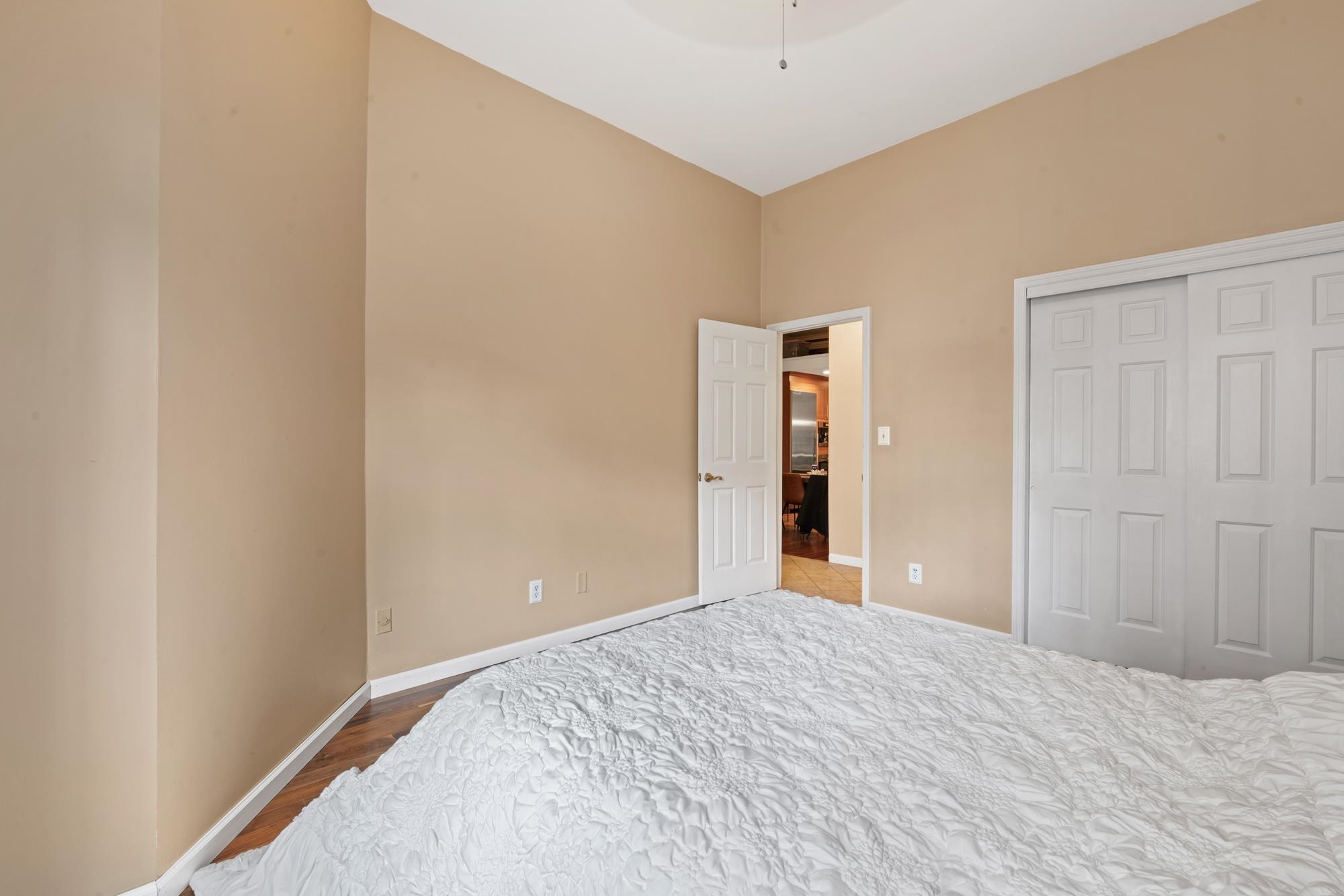 209 WASHINGTON ST Unit: 3