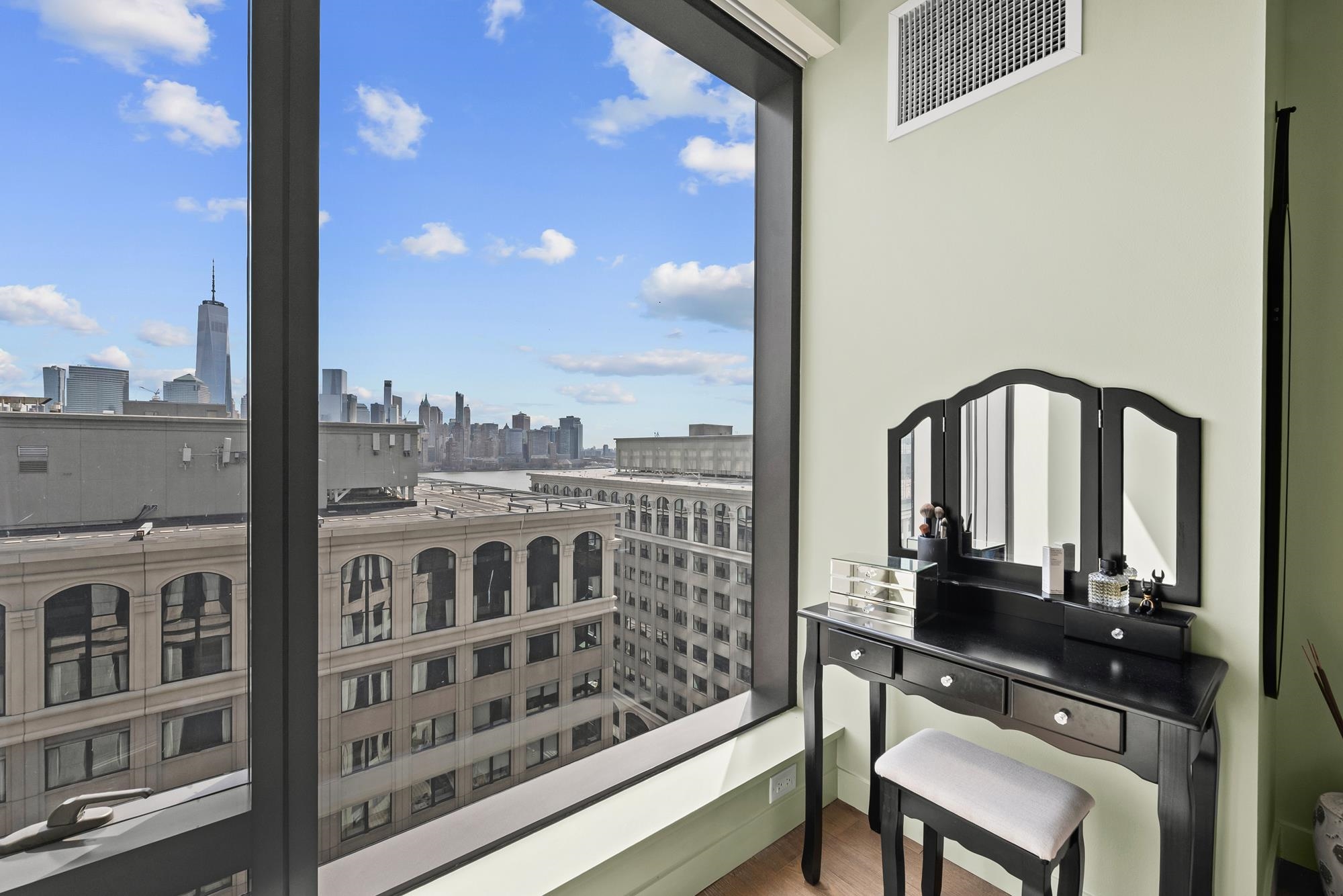 99 HUDSON ST Unit: 1408