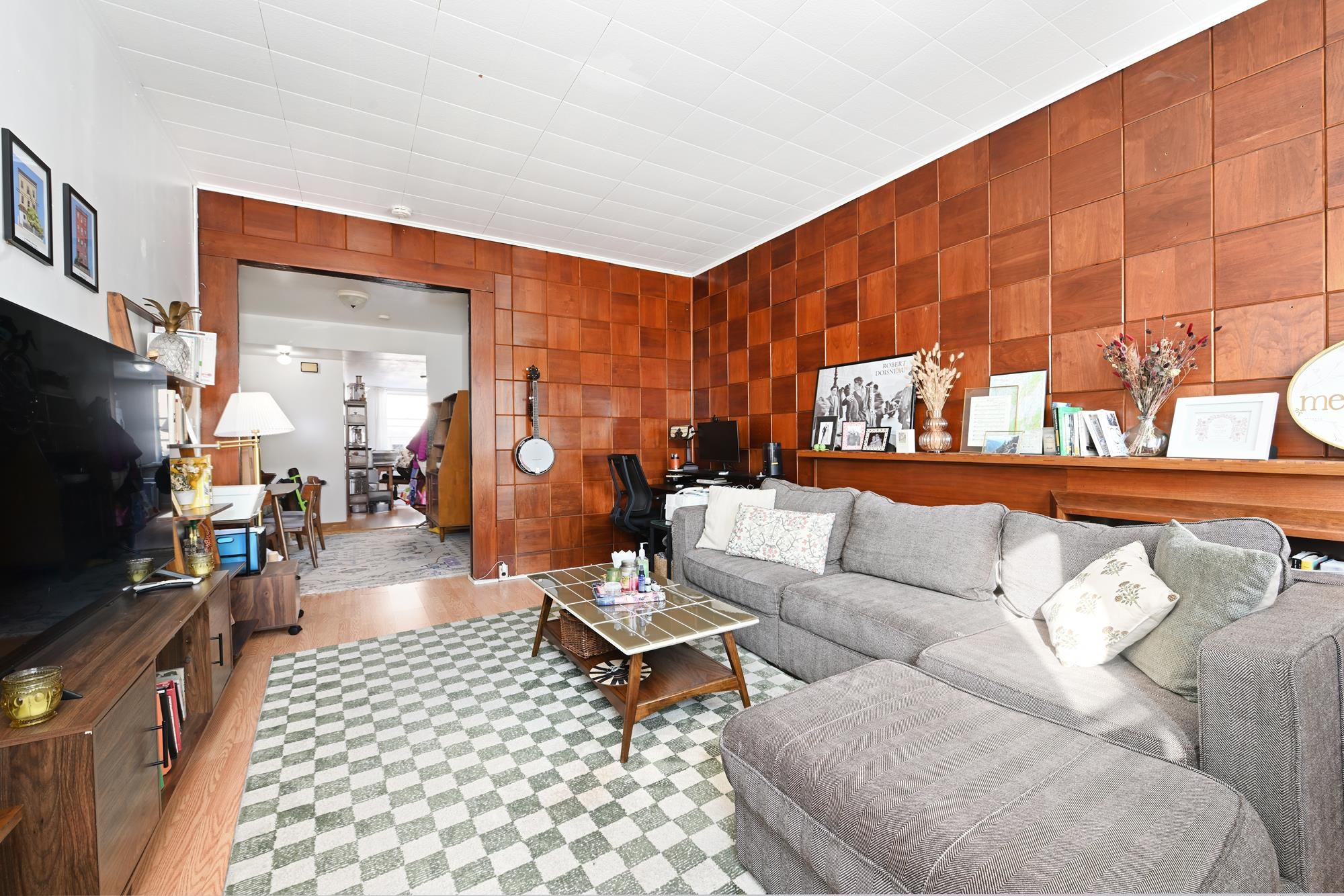 902 PARK AVE Unit: 3