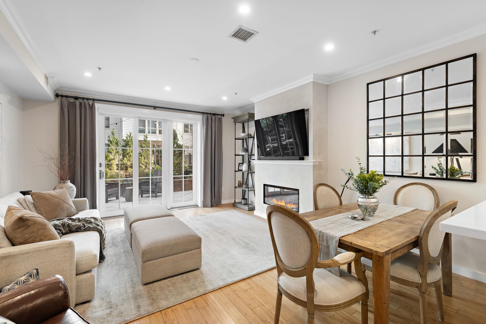 1325 ADAMS ST Unit: 201