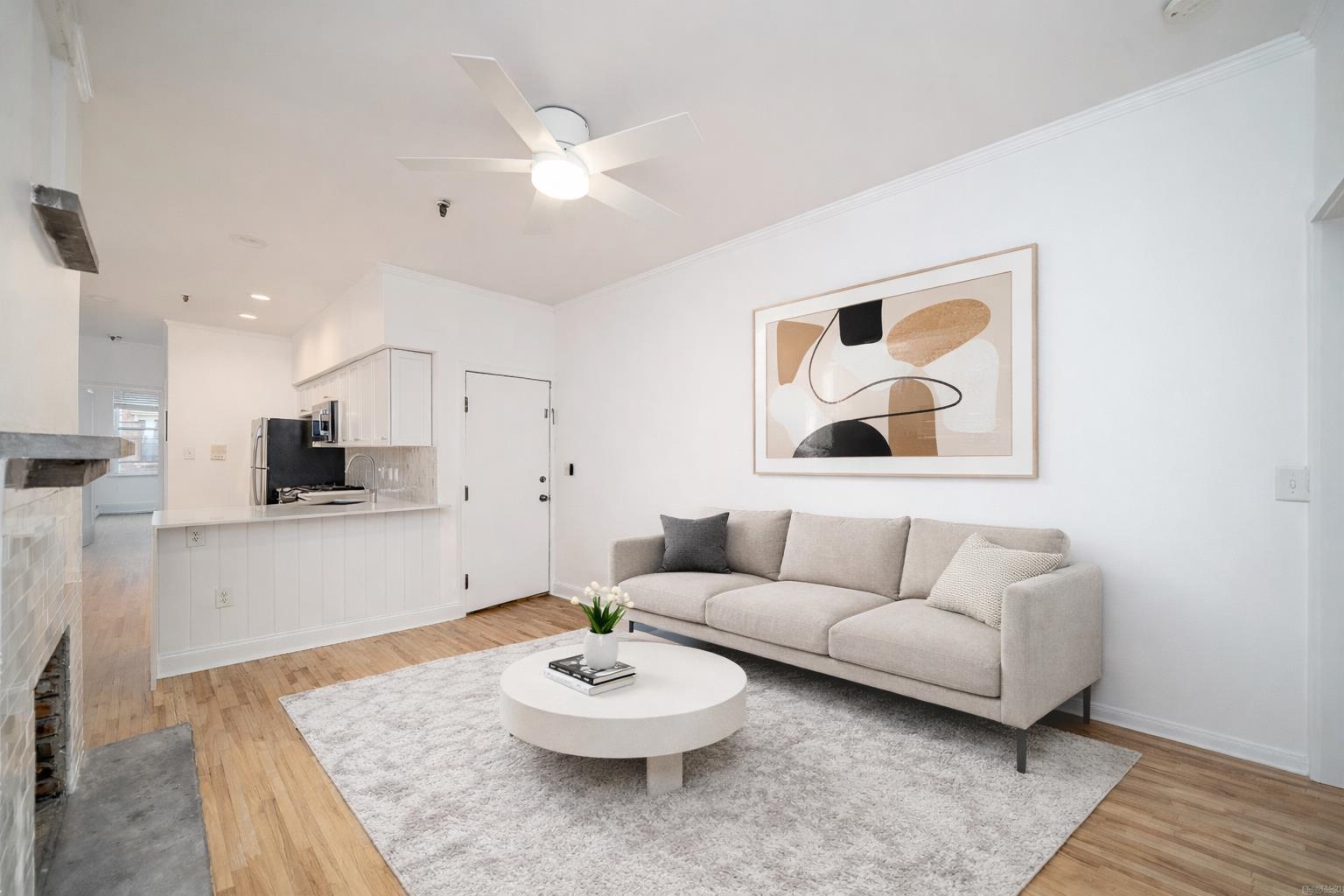 132 MADISON ST Unit: 1R