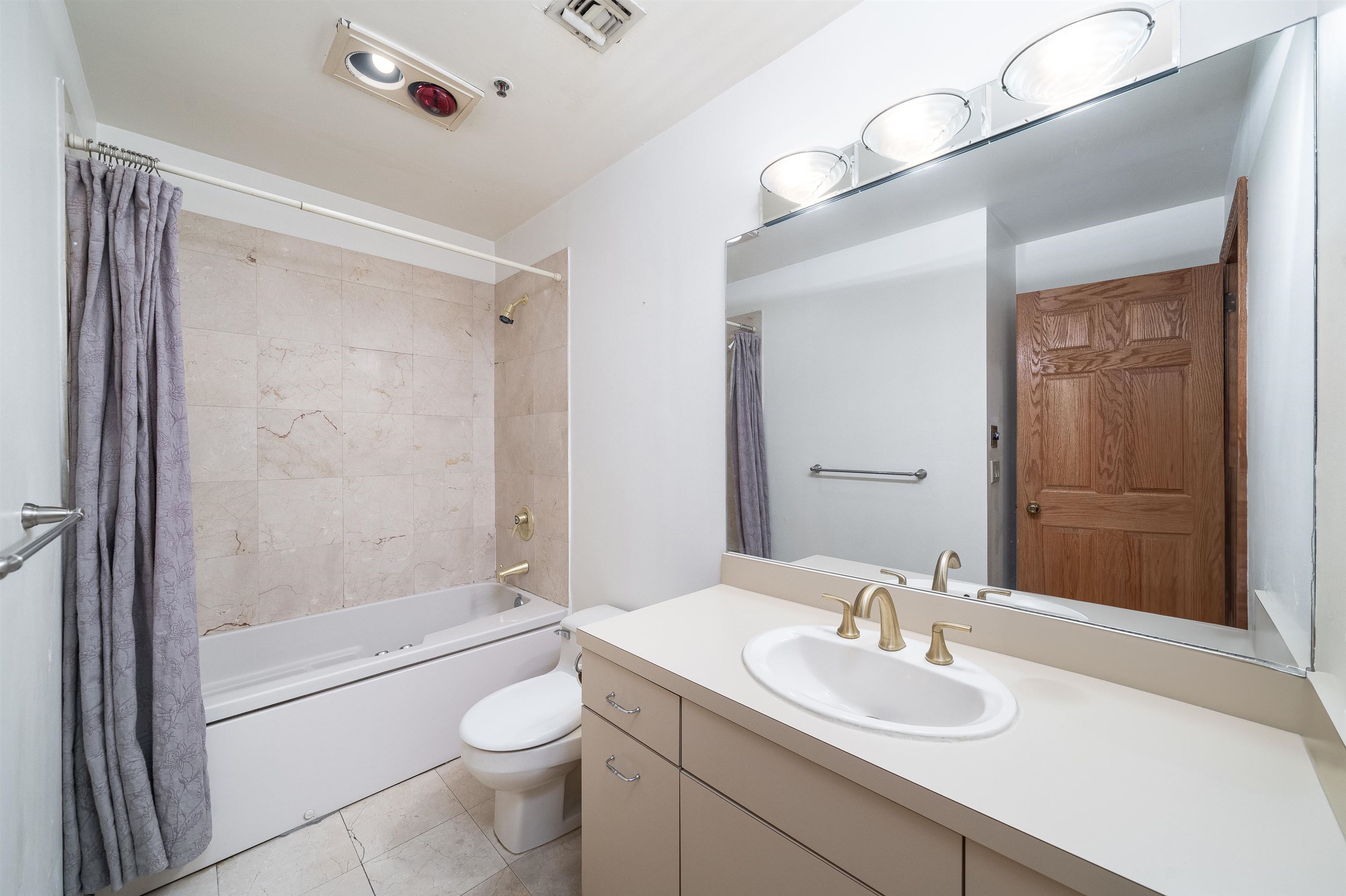 72 PARK AVE Unit: 2D