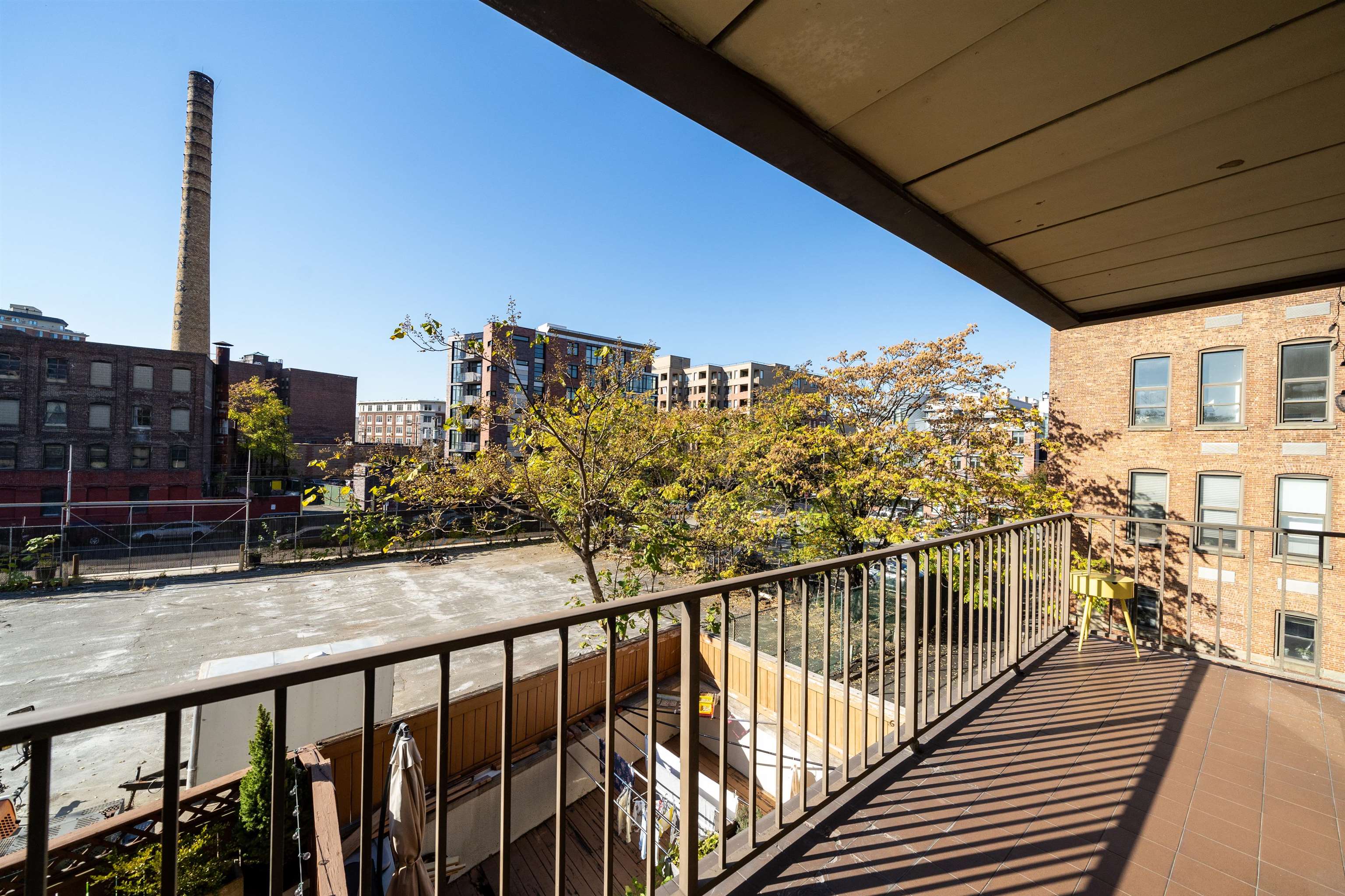 72 PARK AVE Unit: 2D