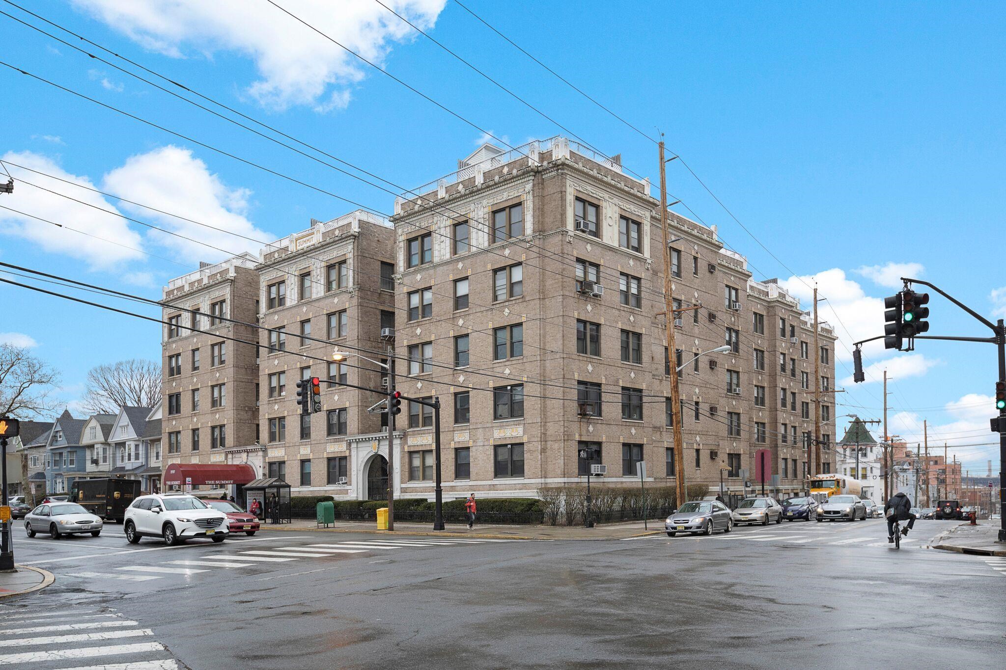 2787 KENNEDY BLVD Unit: 108