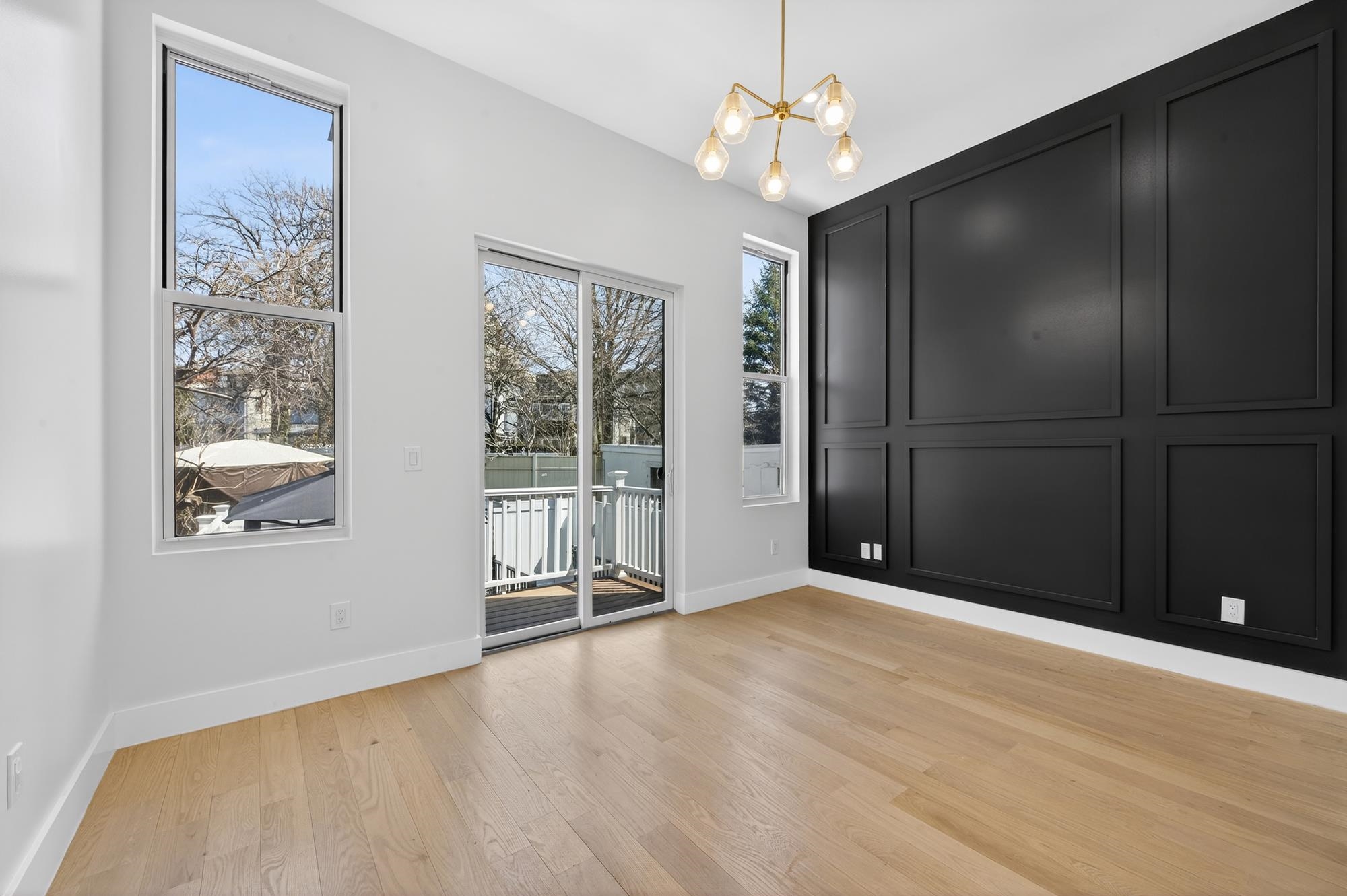 20 STORMS AVE Unit: 2