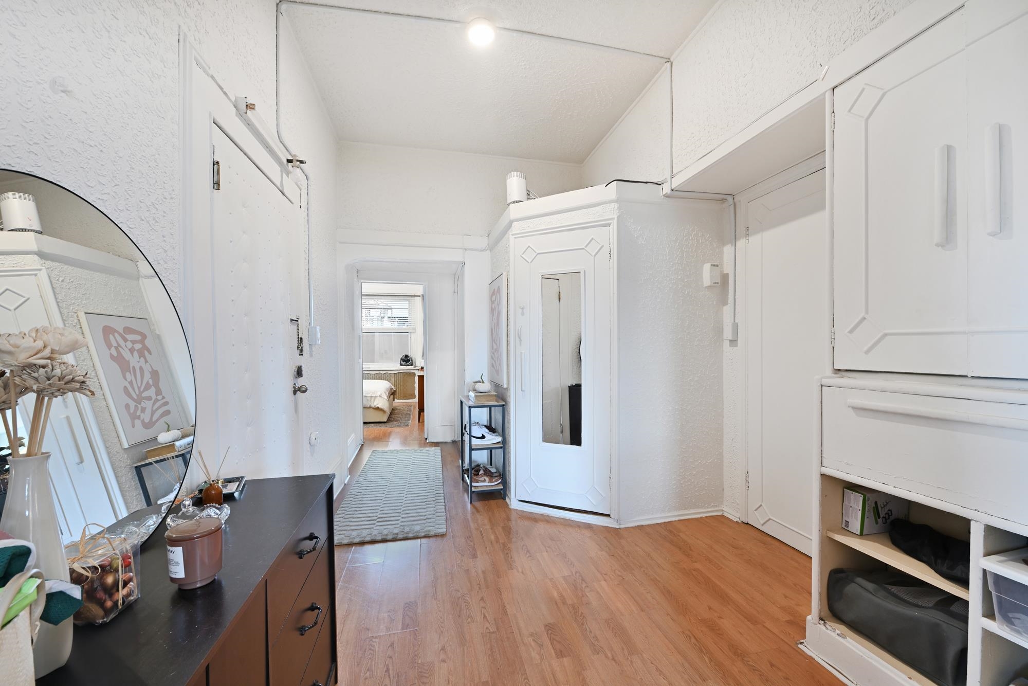 902 PARK AVE Unit: 4