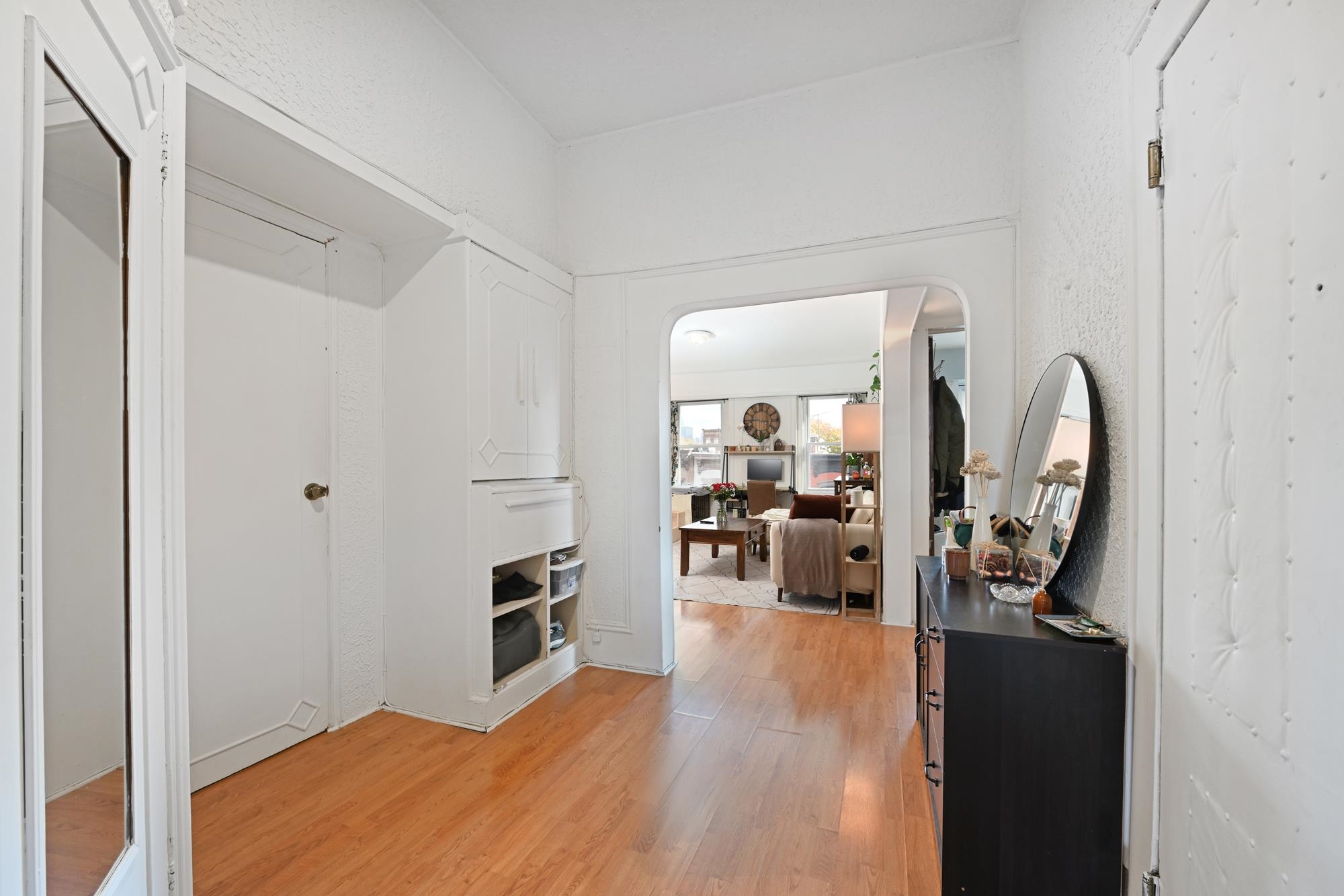 902 PARK AVE Unit: 4