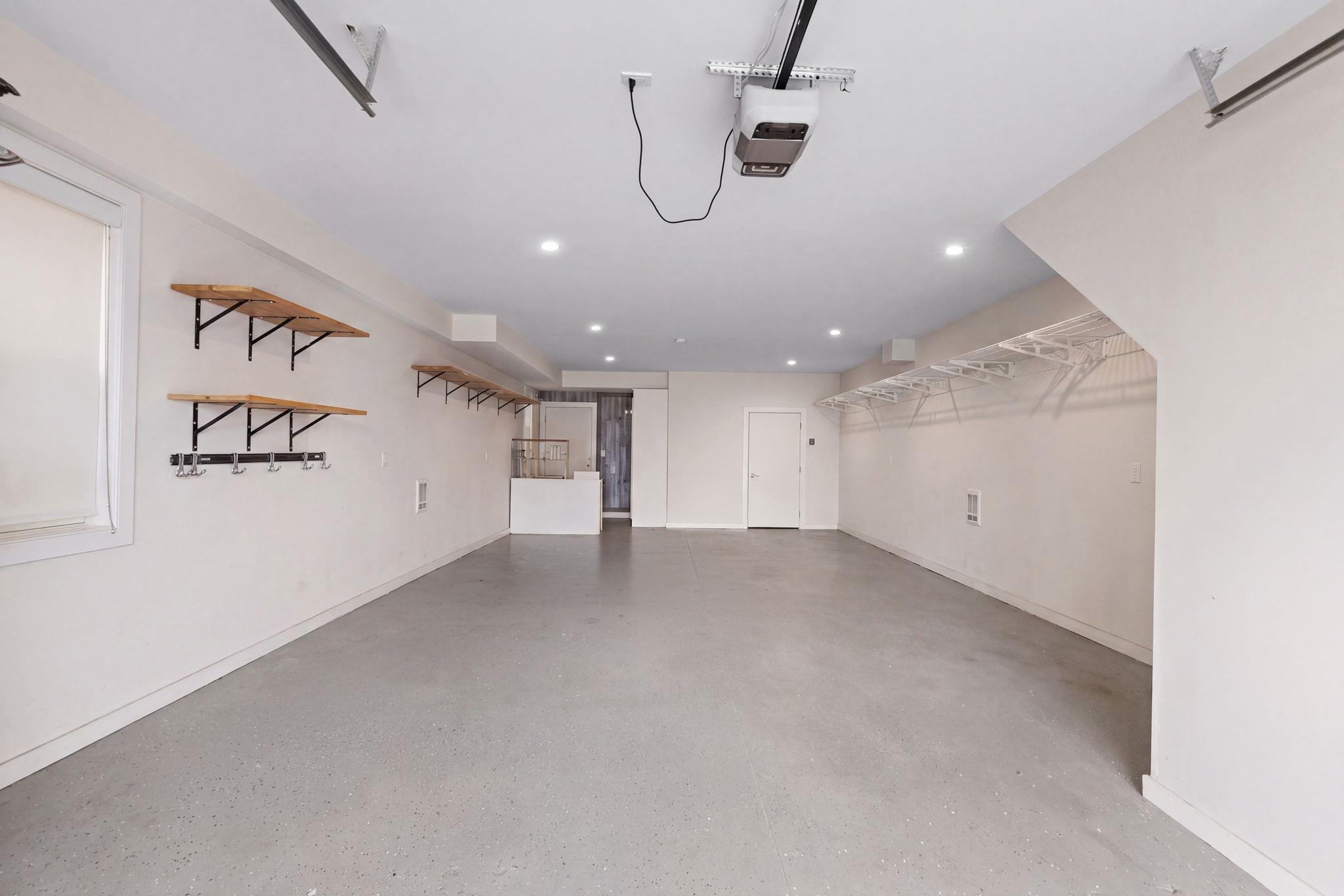 95 THORNE ST Unit: 1