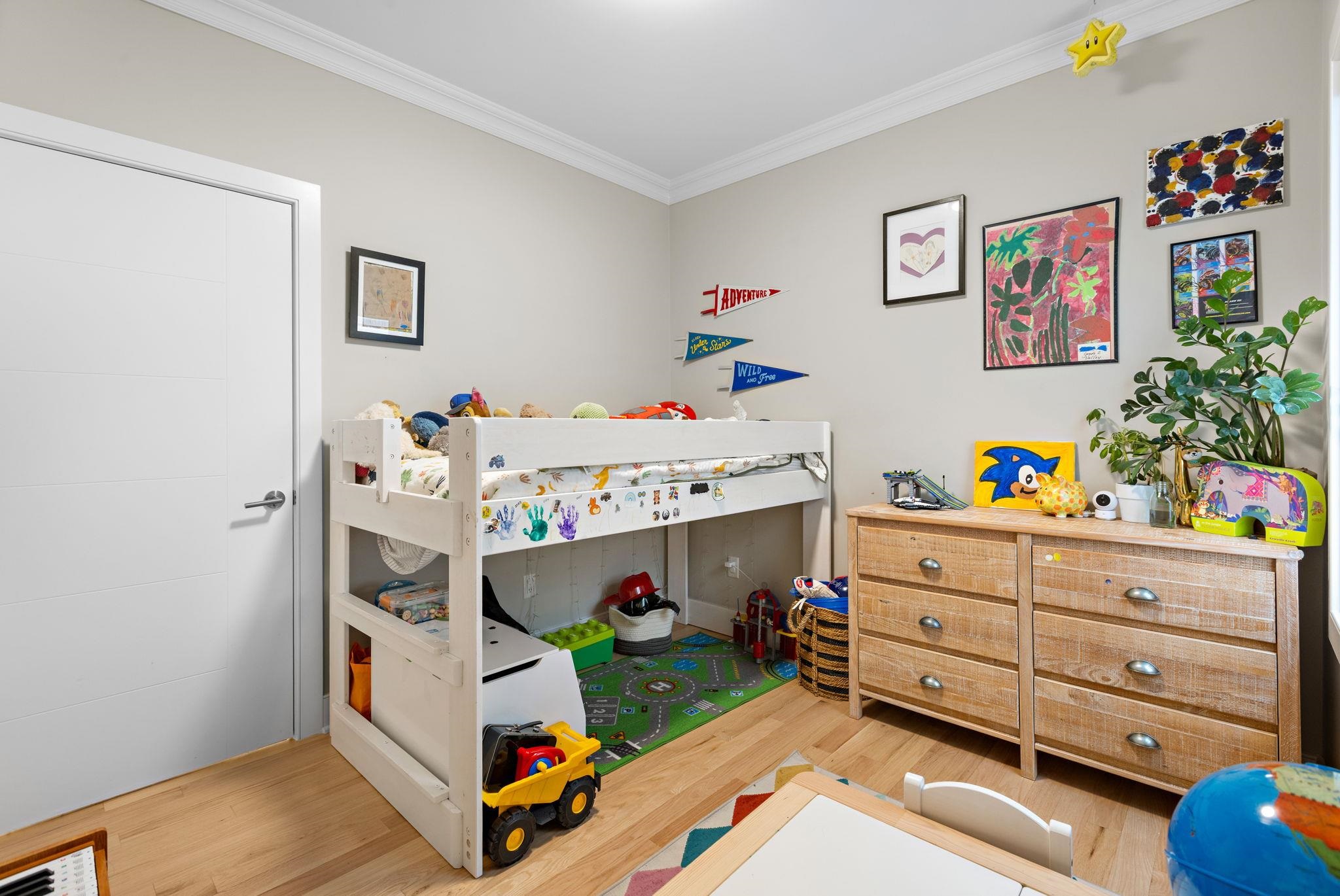 95 THORNE ST Unit: 1