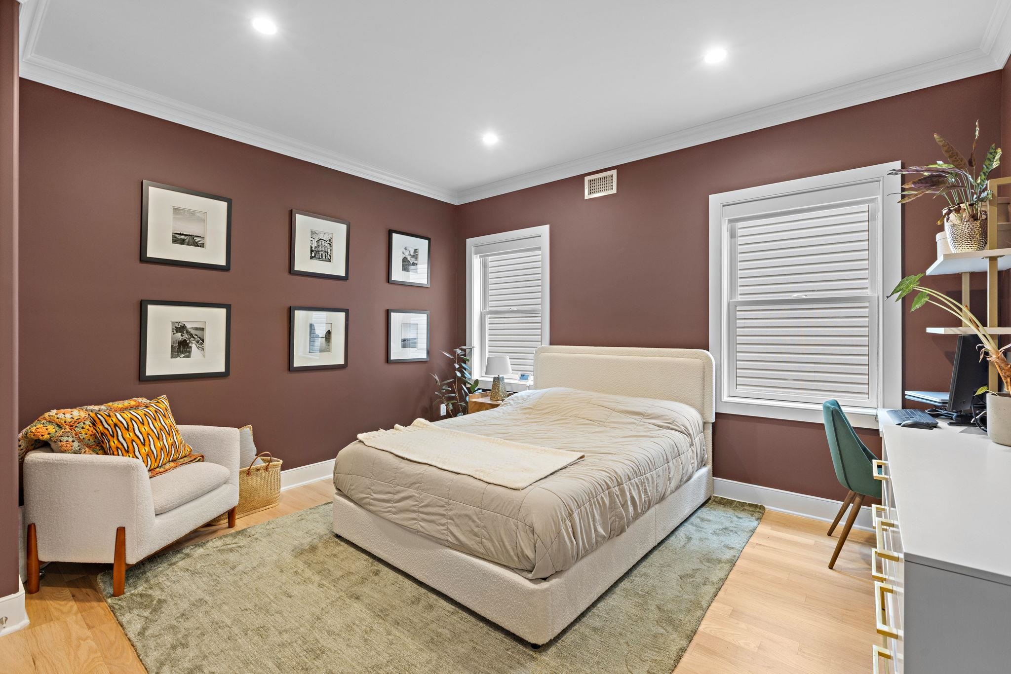 95 THORNE ST Unit: 1