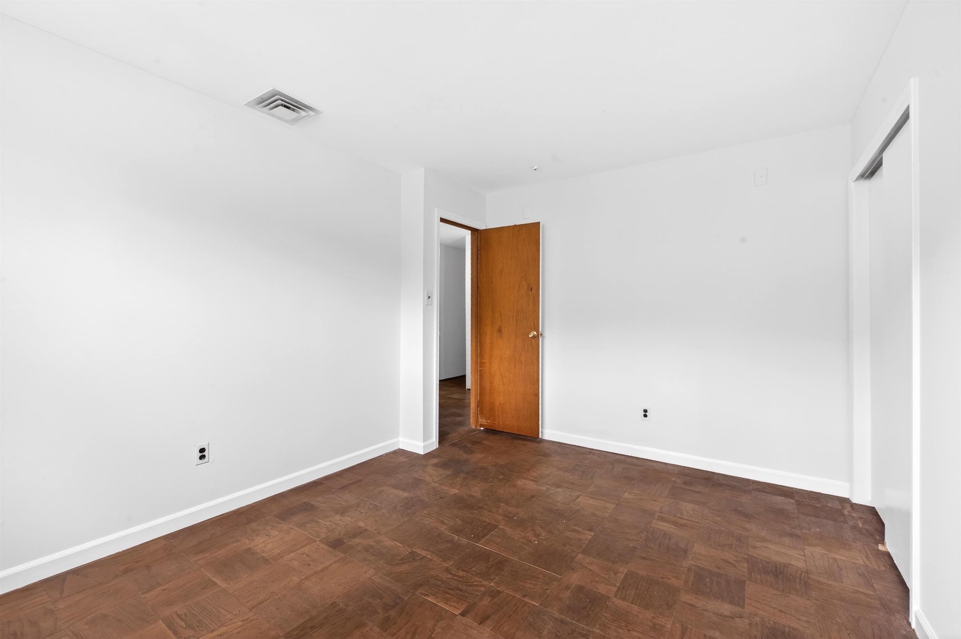 1001 NEW YORK AVE Unit: 1
