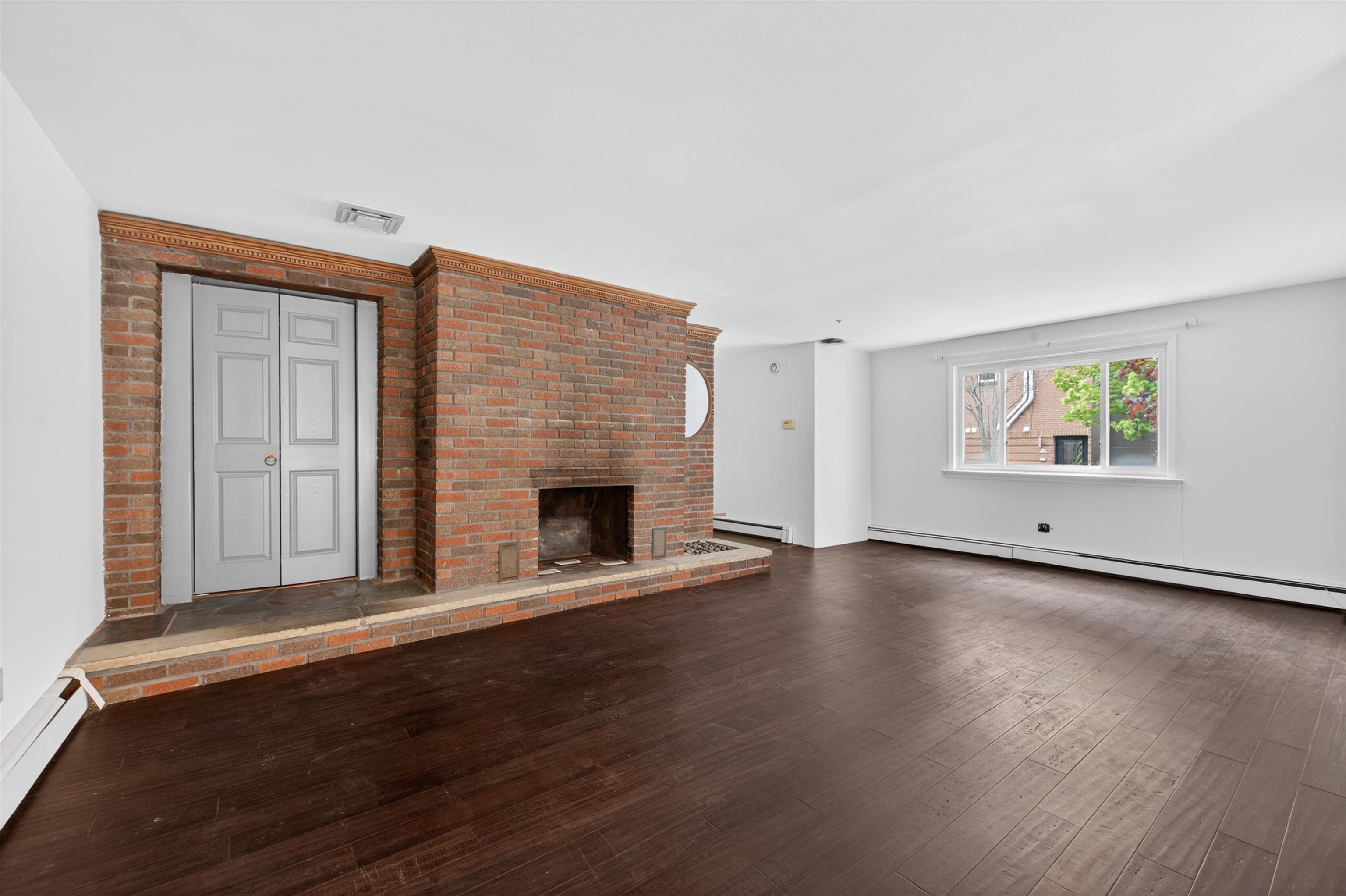 1001 NEW YORK AVE Unit: 1