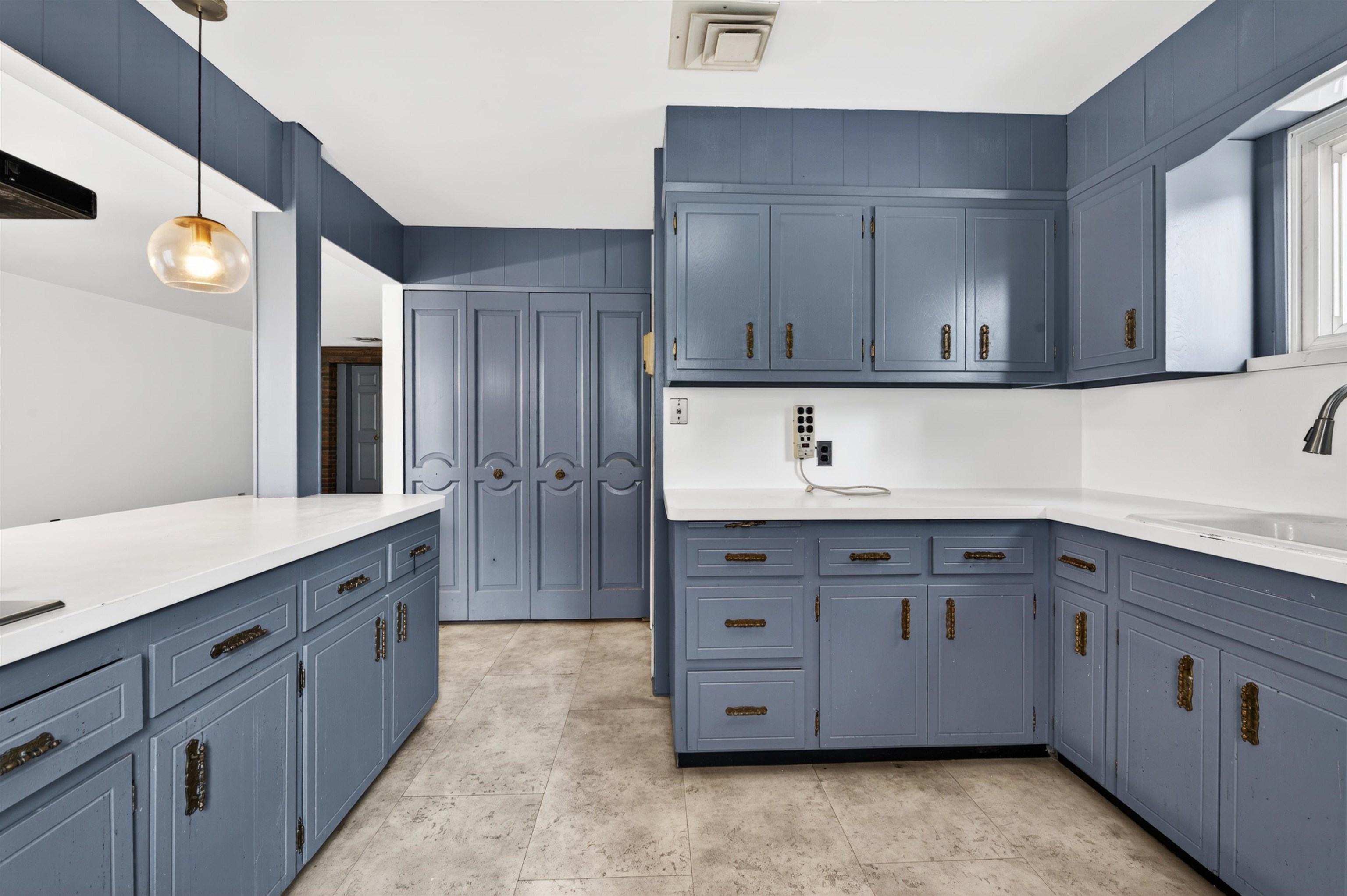 1001 NEW YORK AVE Unit: 1