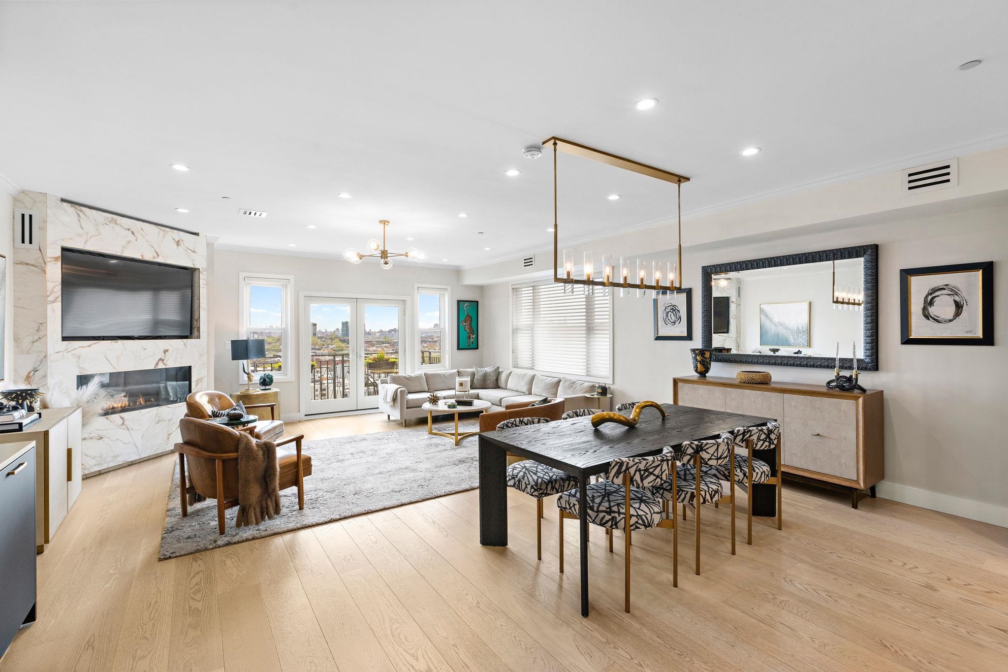 305 MANHATTAN AVE Unit: 3