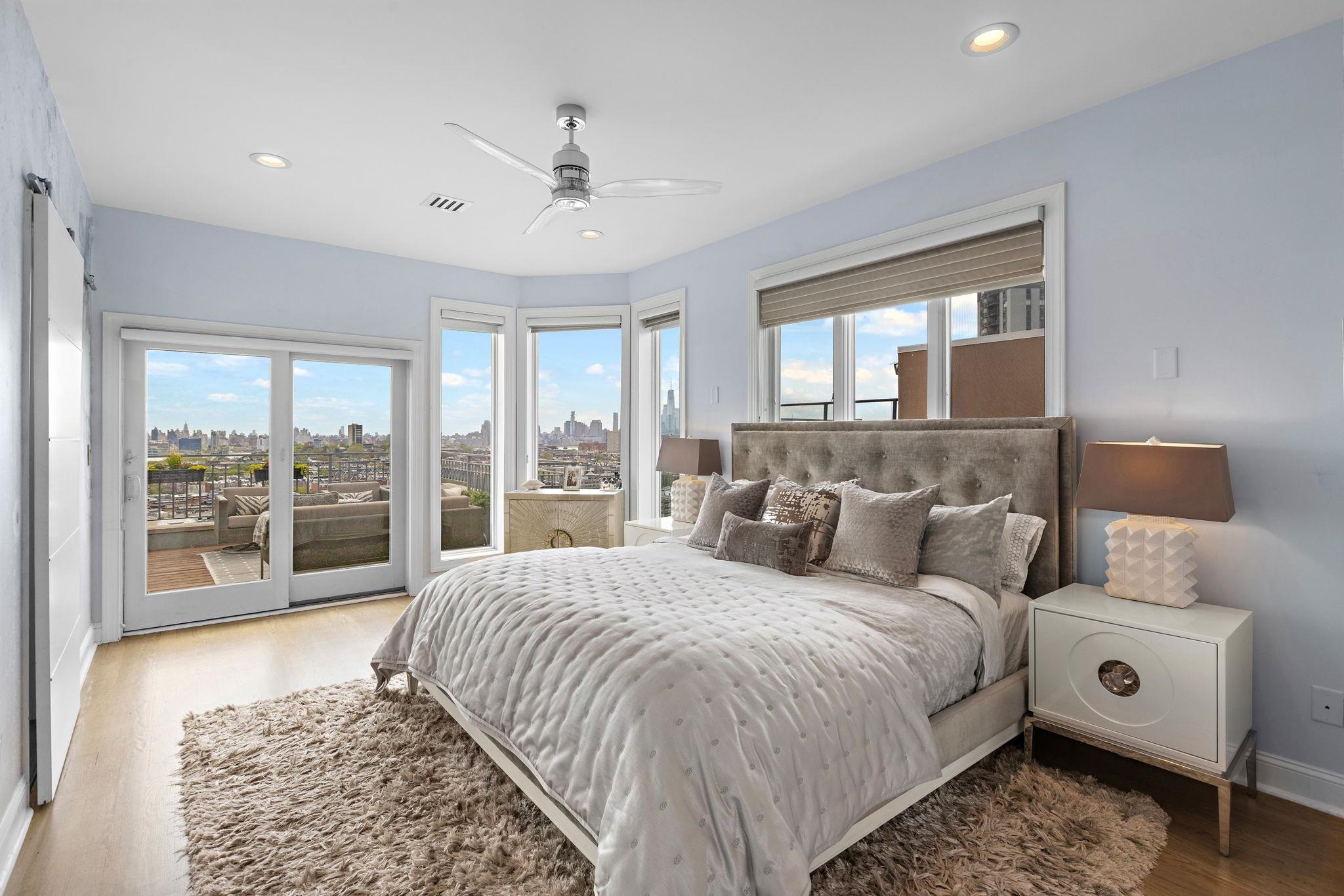 305 MANHATTAN AVE Unit: 3