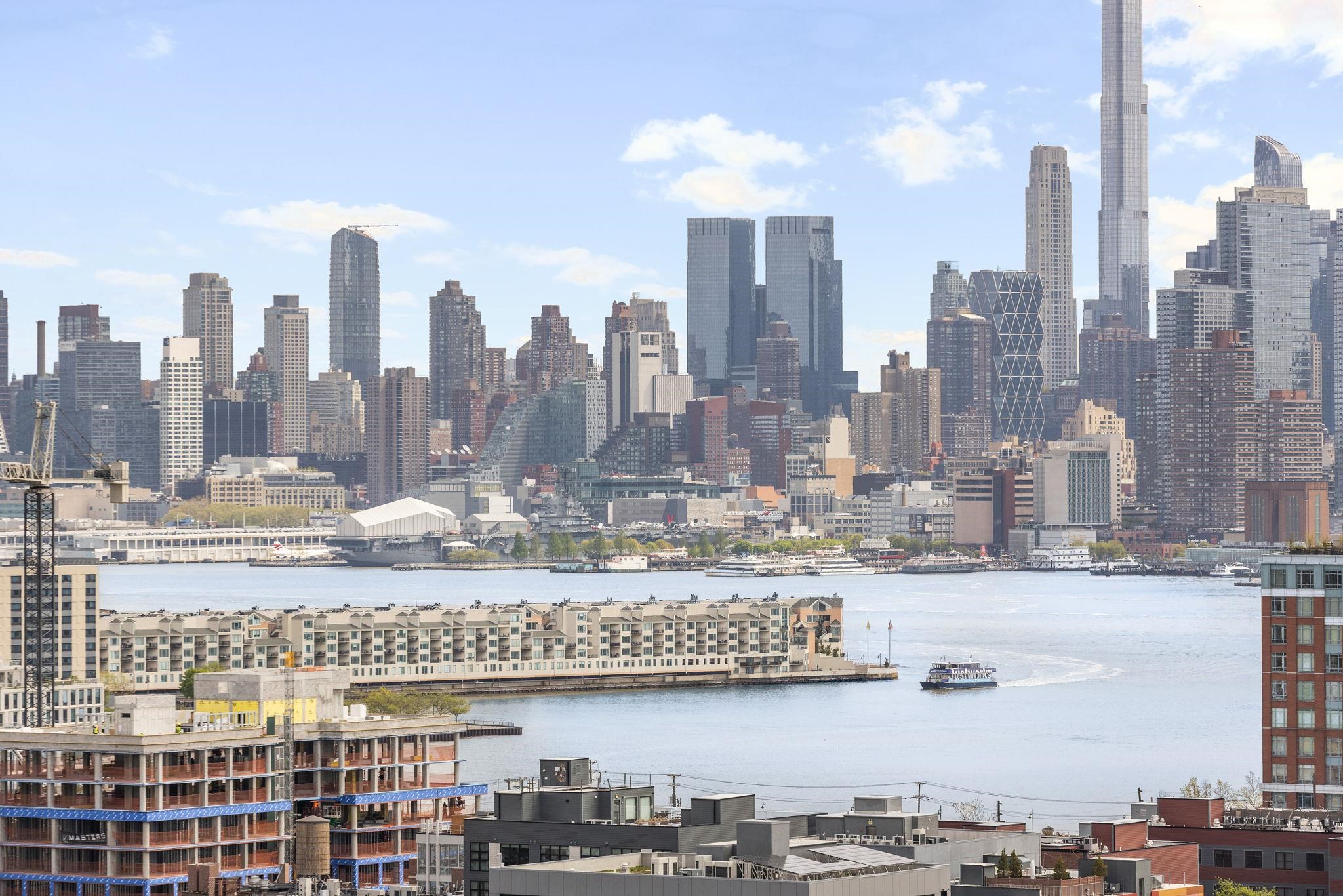 305 MANHATTAN AVE Unit: 3