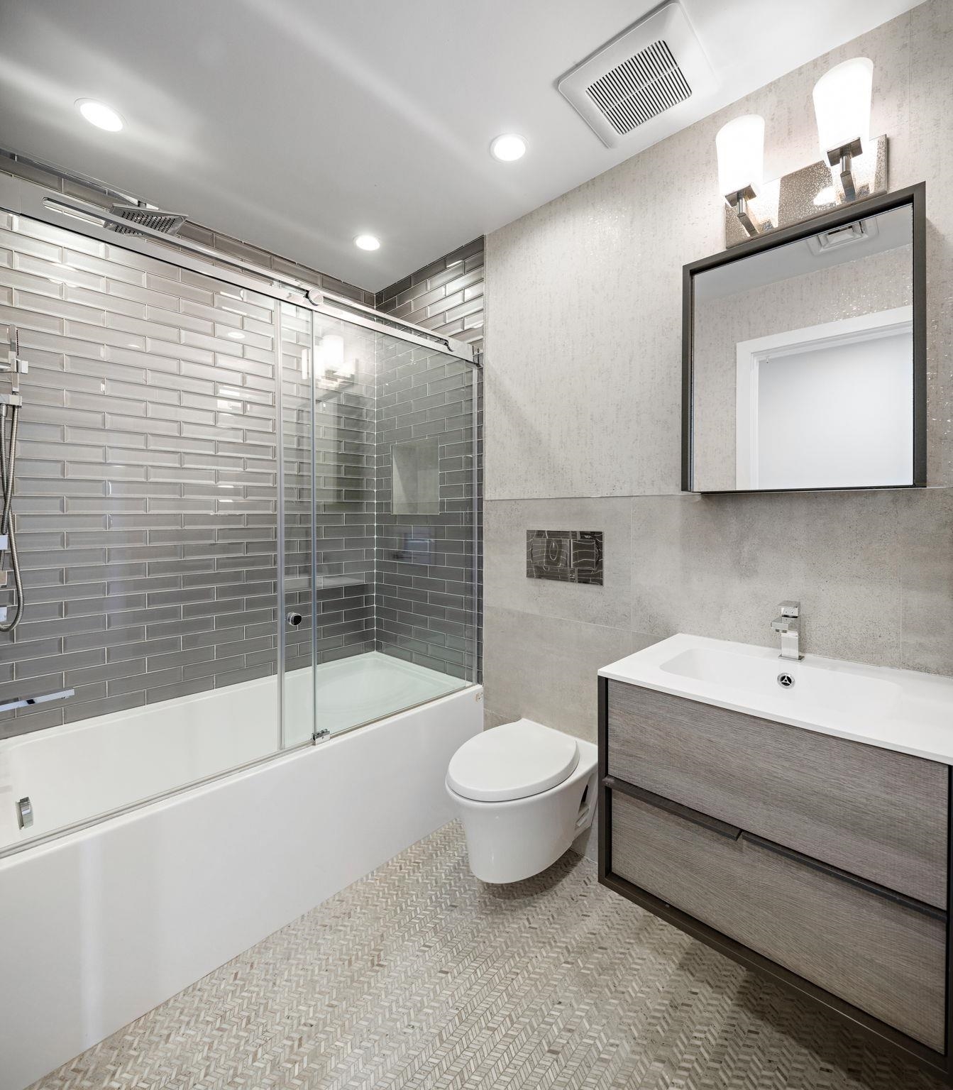 305 MANHATTAN AVE Unit: 3