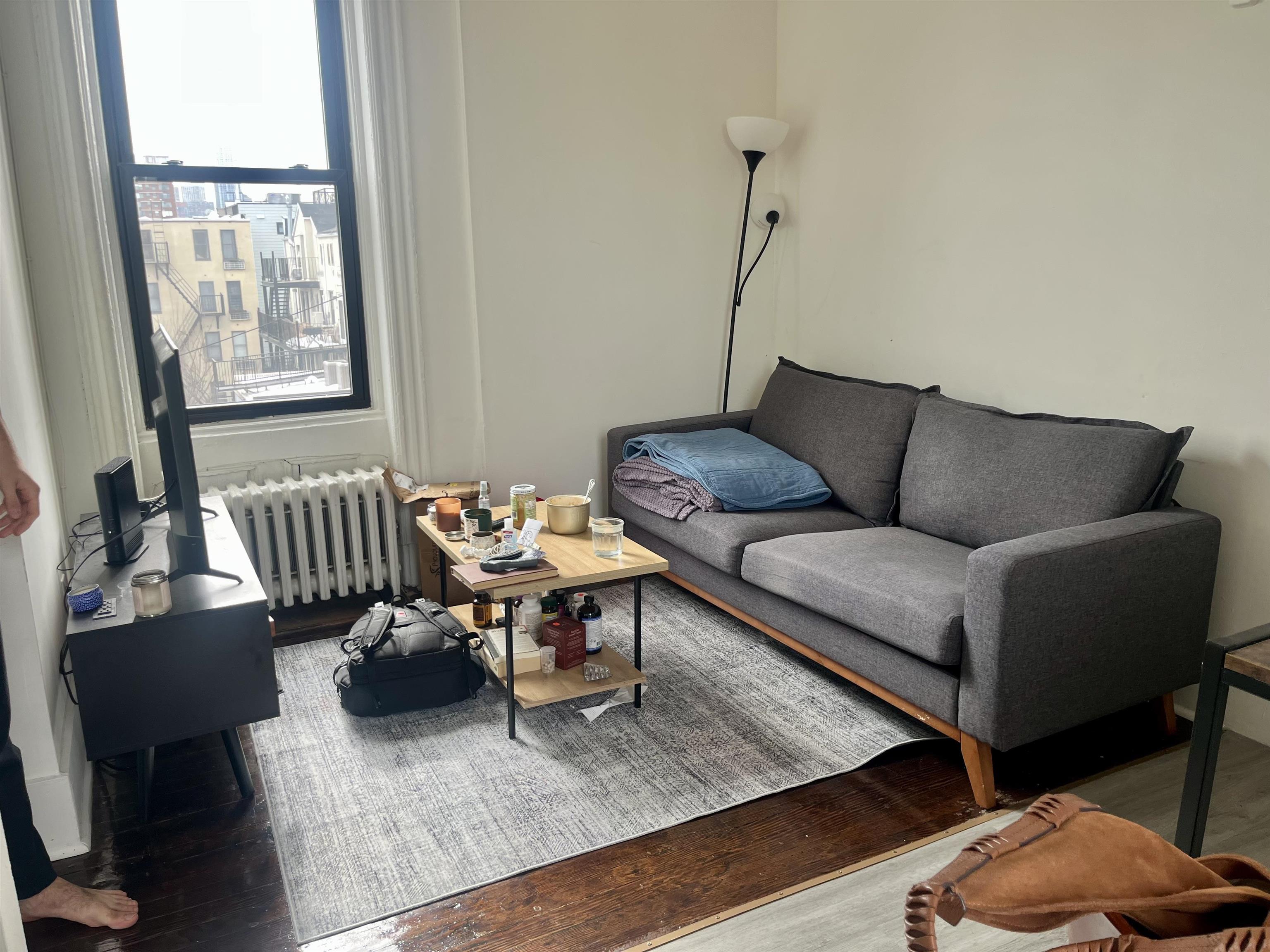 219 PARK AVE Unit: 6