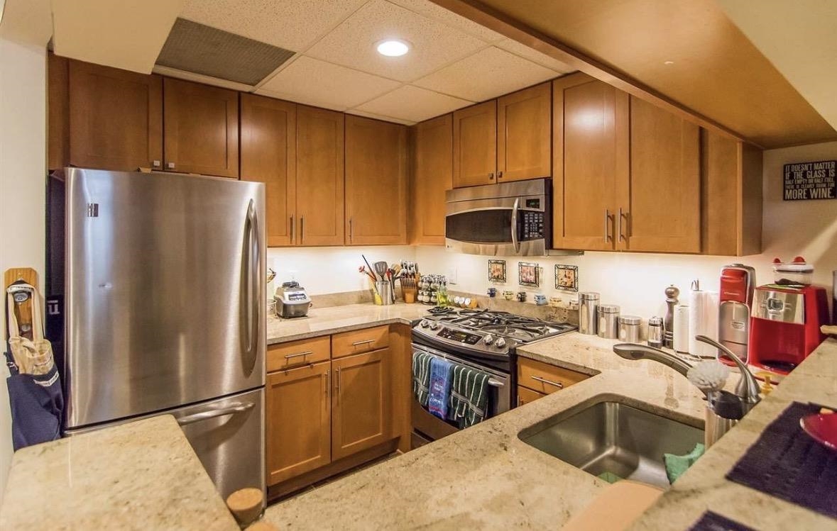 187 WAYNE ST Unit: 410C